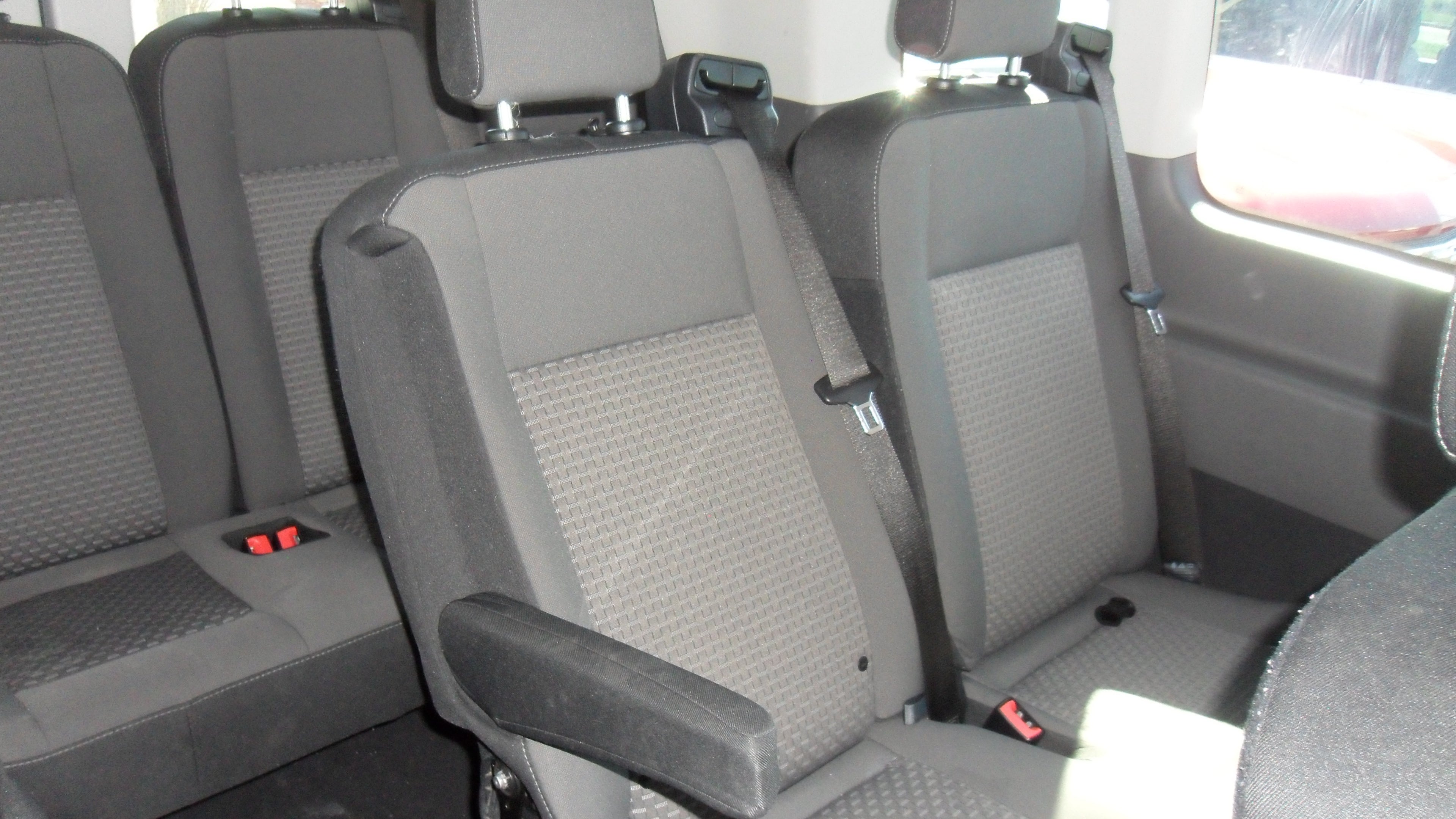 2024 Ford Transit Passenger Wagon XL