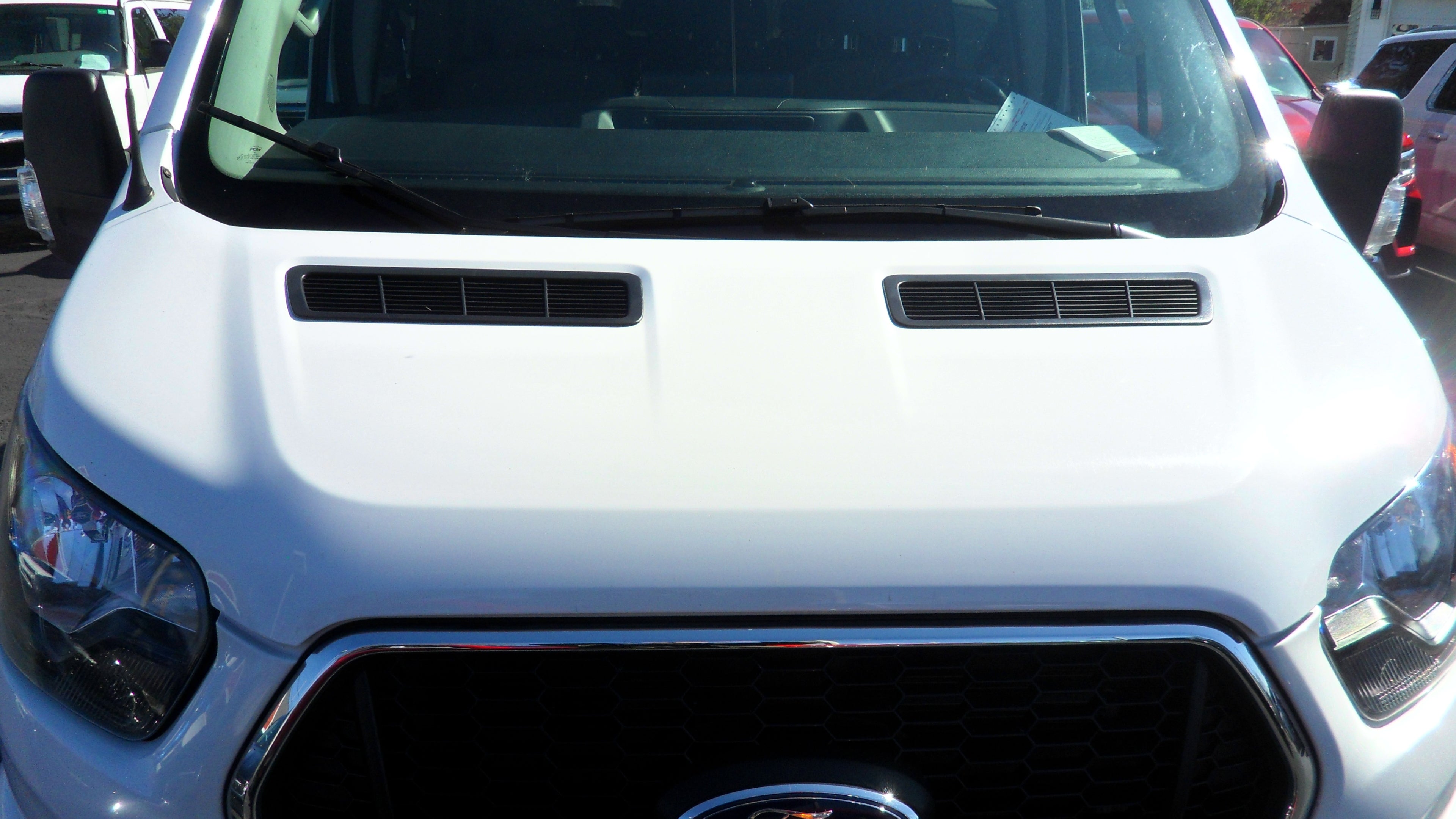 2024 Ford Transit Passenger Wagon XL