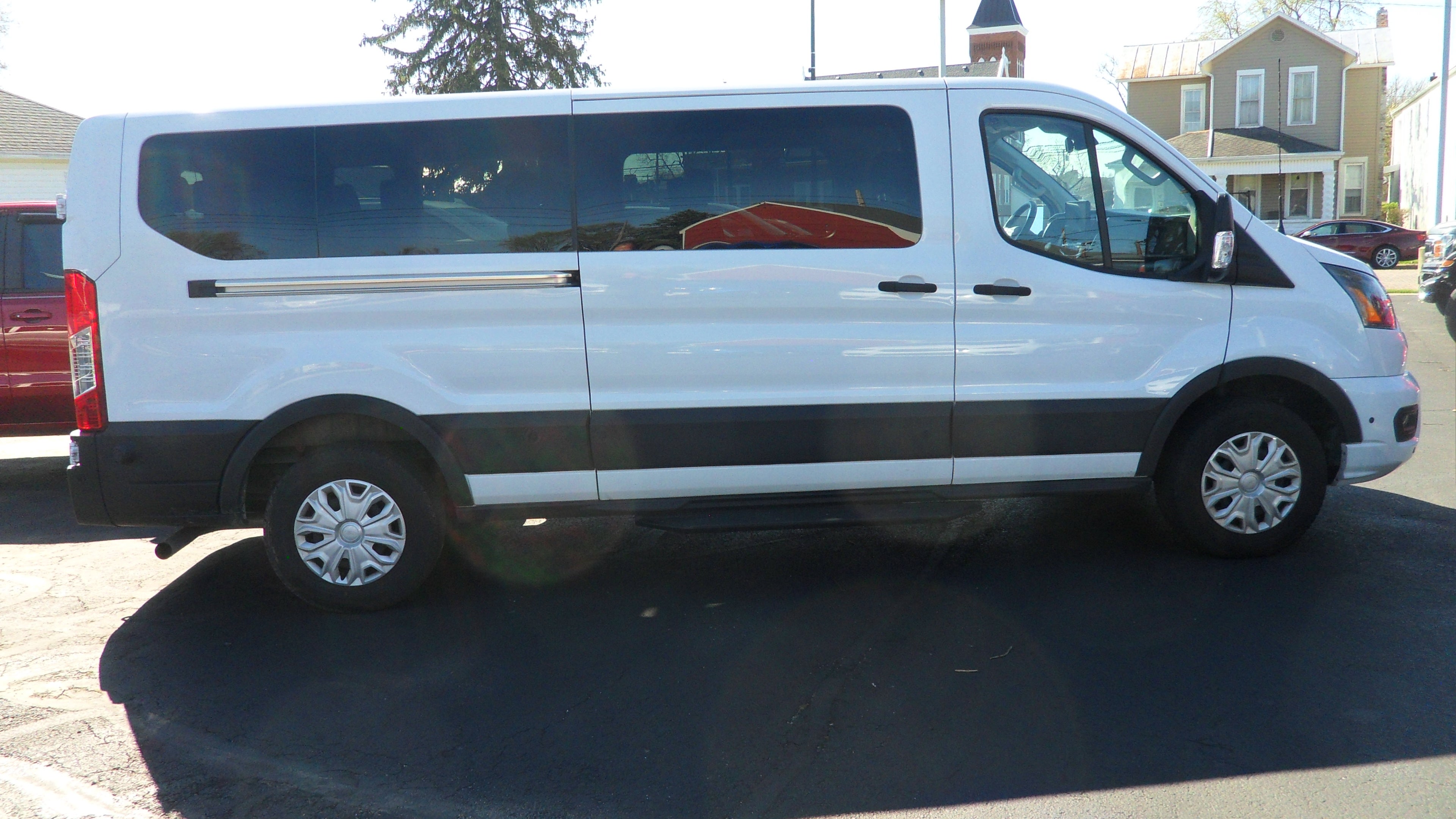 2024 Ford Transit Passenger Wagon XL