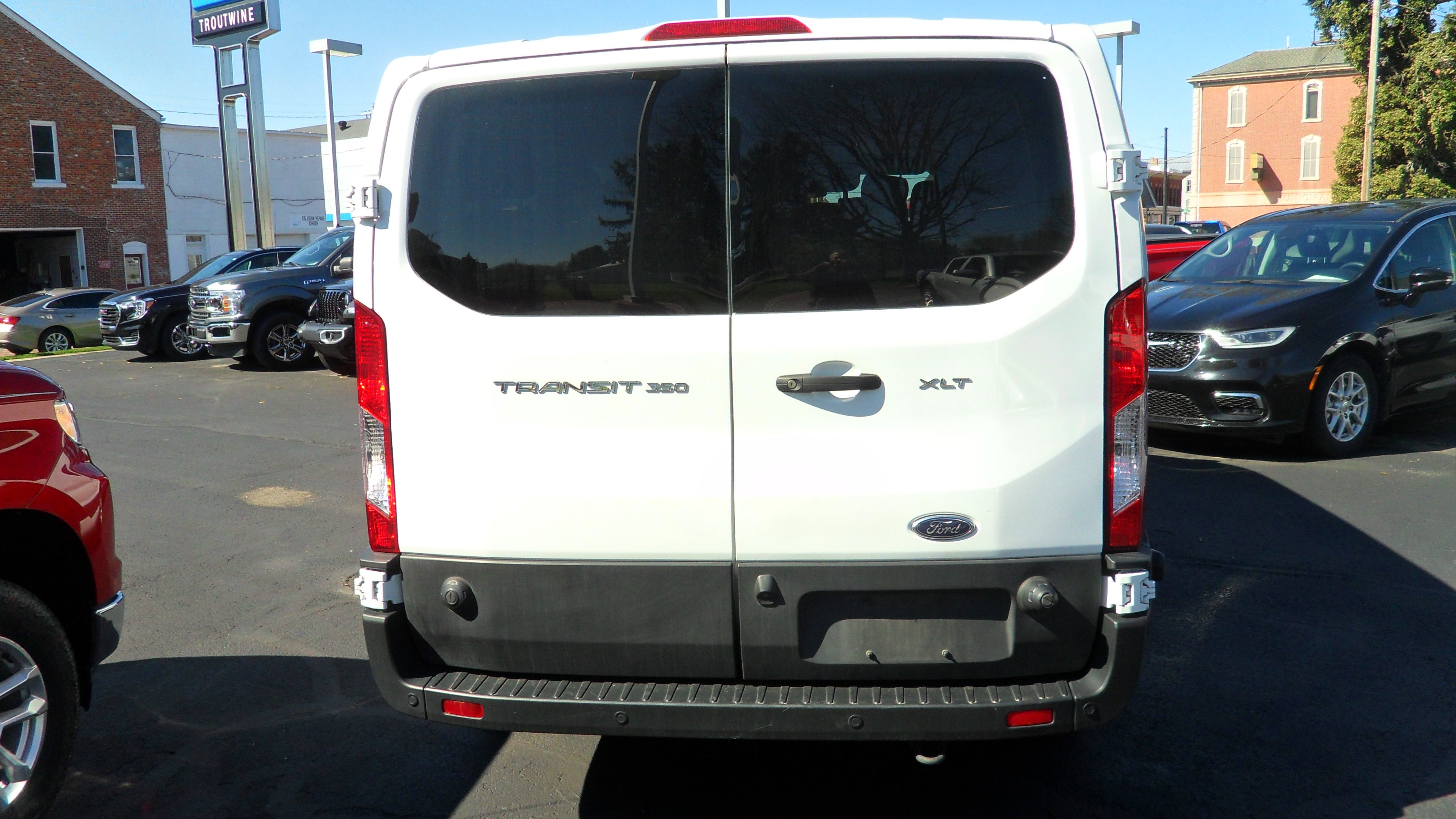 2024 Ford Transit Passenger Wagon XL