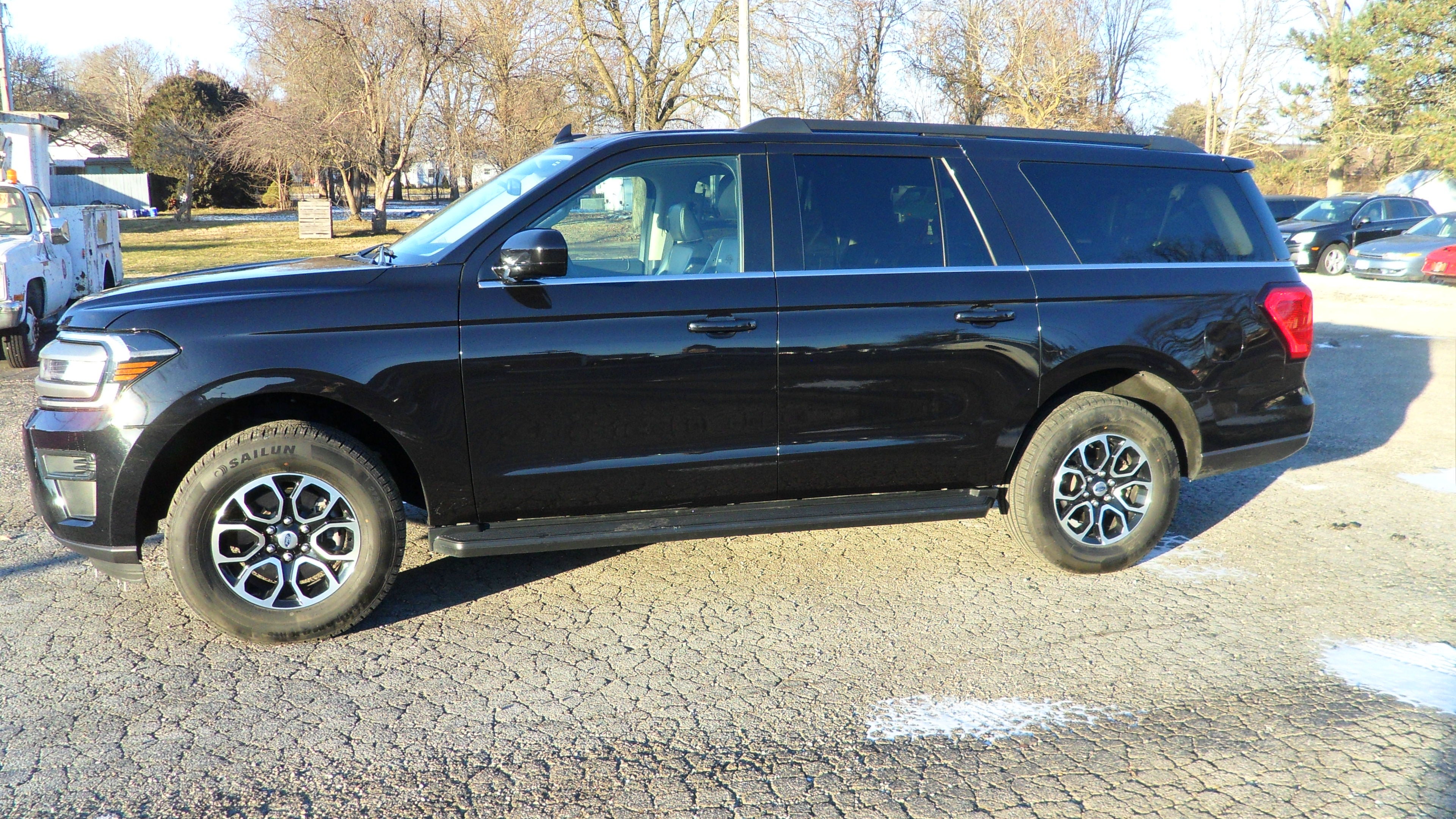 2024 Ford Expedition Max XLT