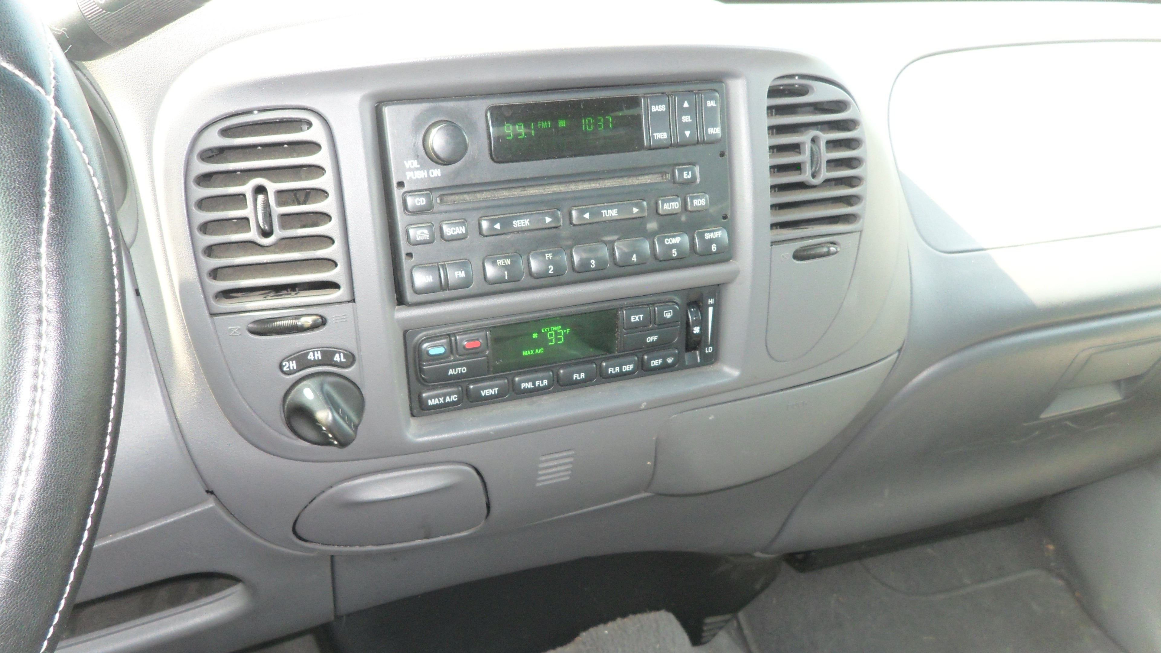2003 Ford F-150 XLT