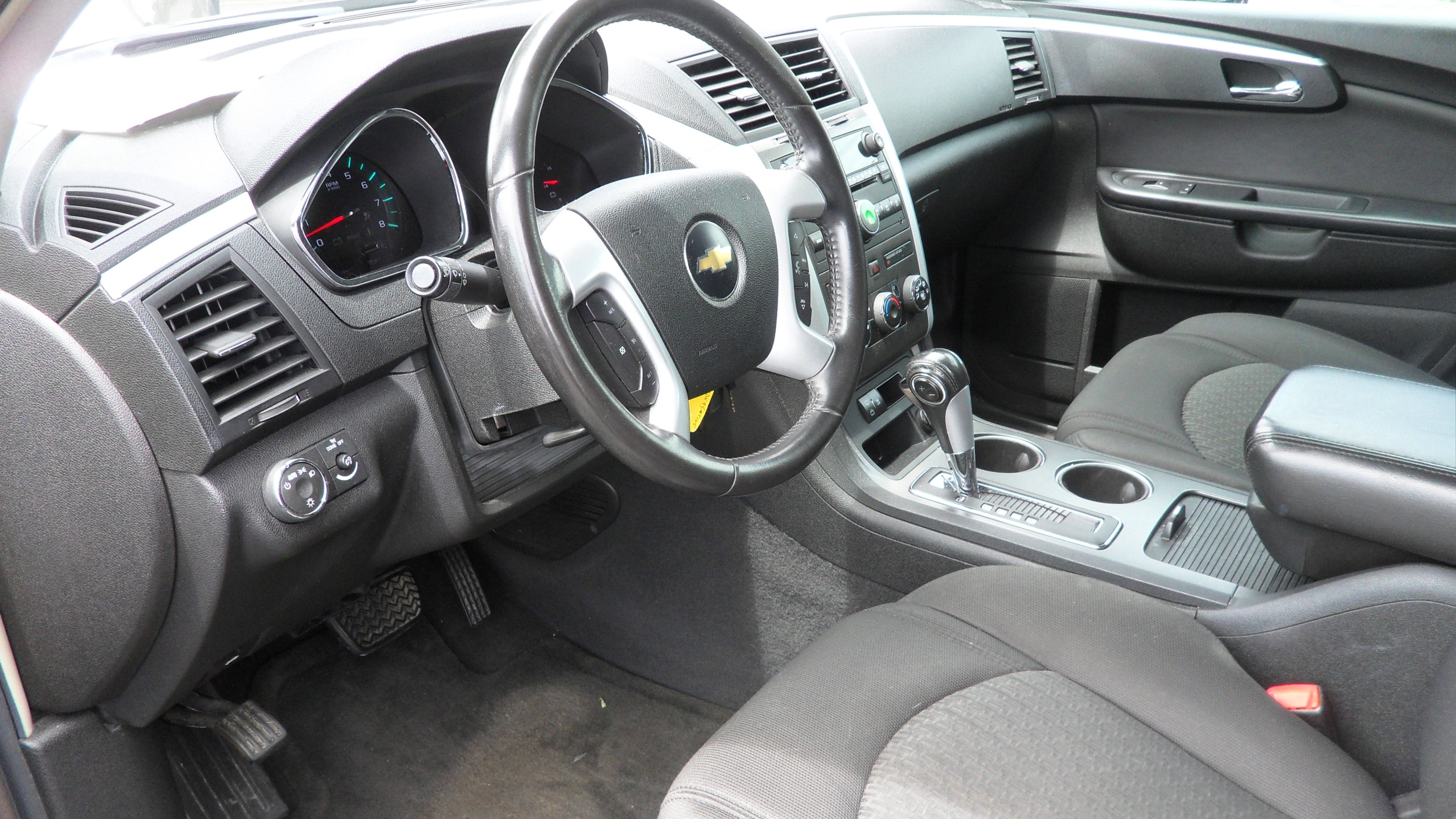 2009 Chevrolet Traverse LT w/1LT