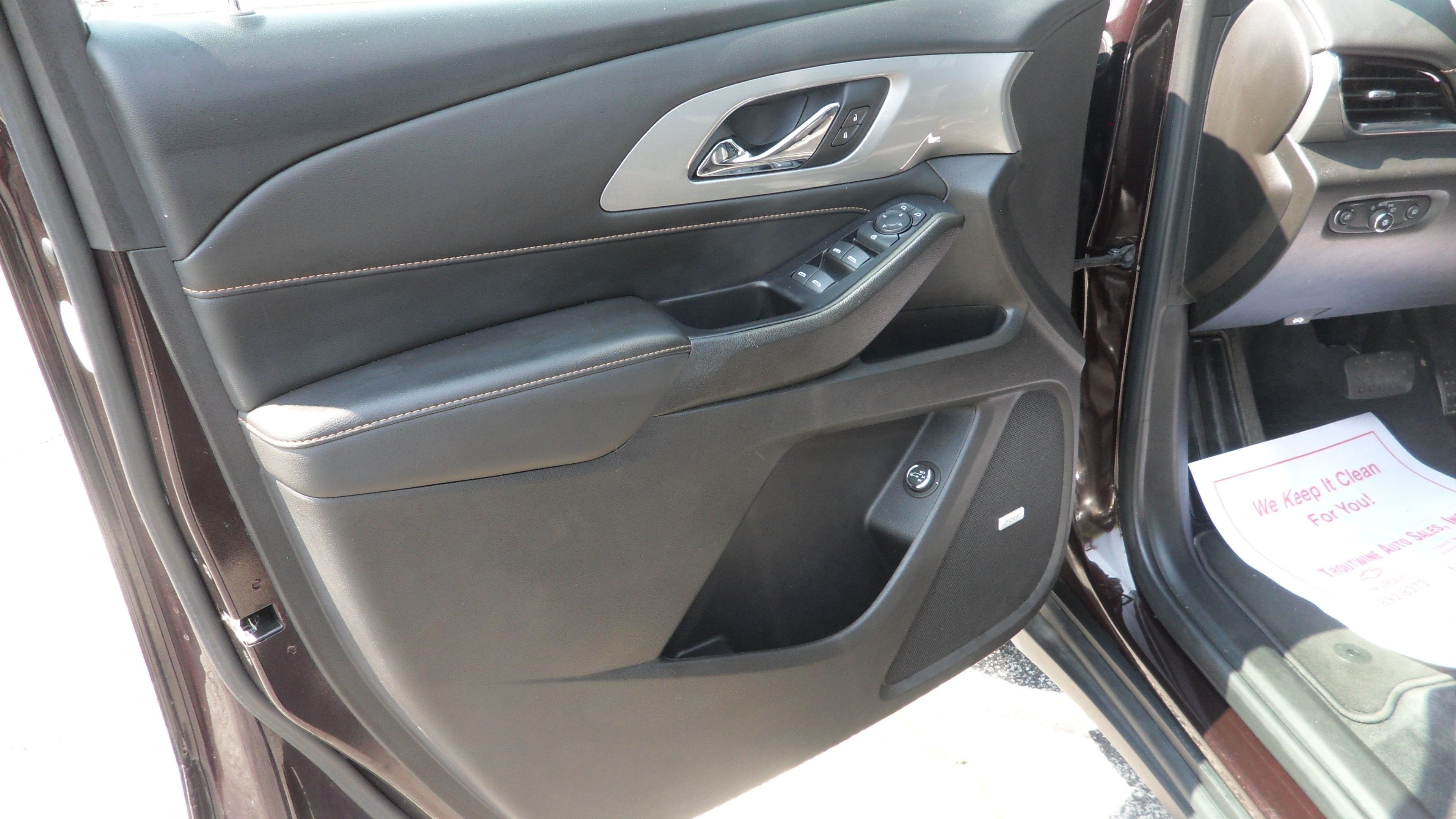 2021 Chevrolet Traverse LT Leather