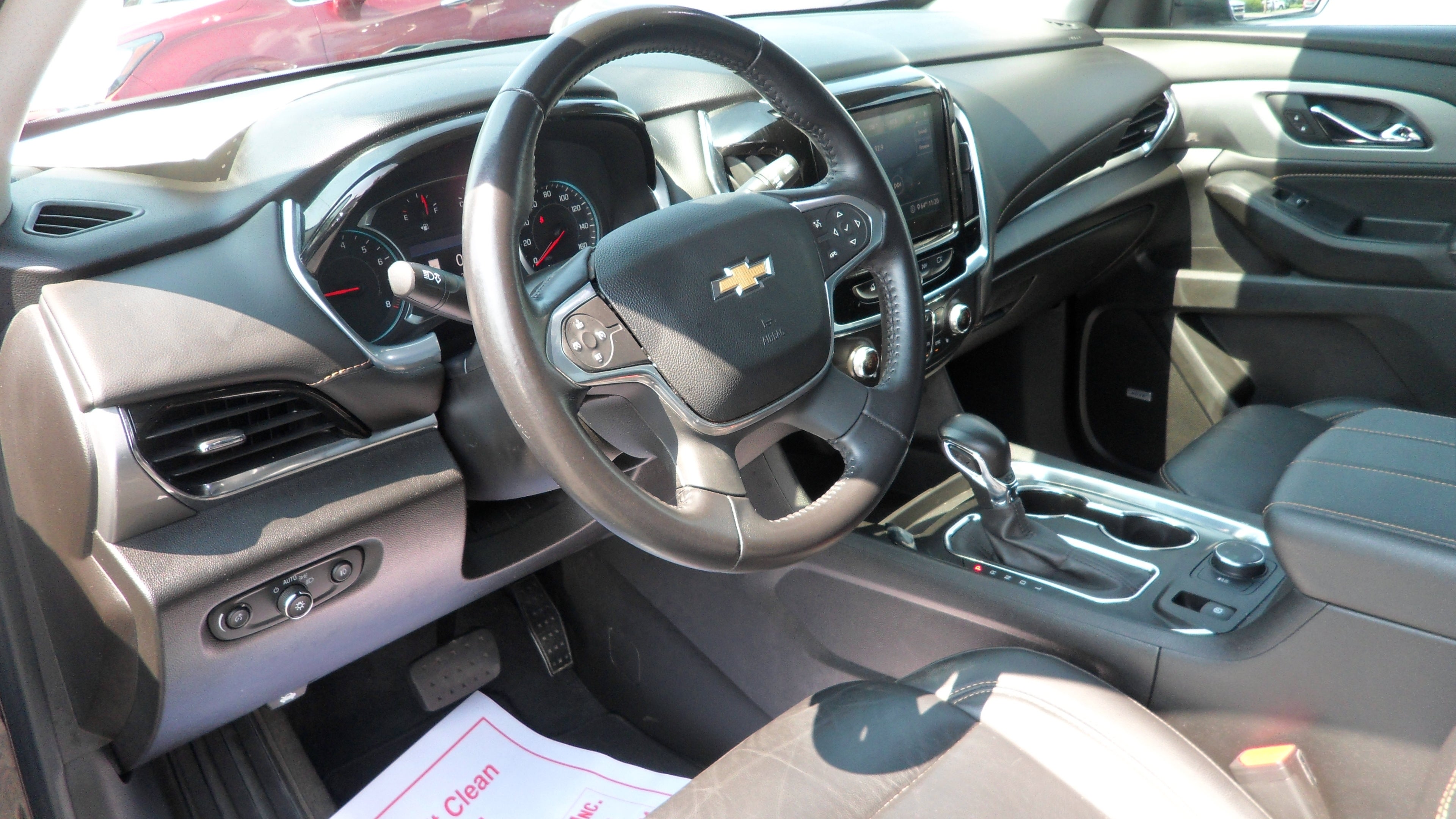 2021 Chevrolet Traverse LT Leather