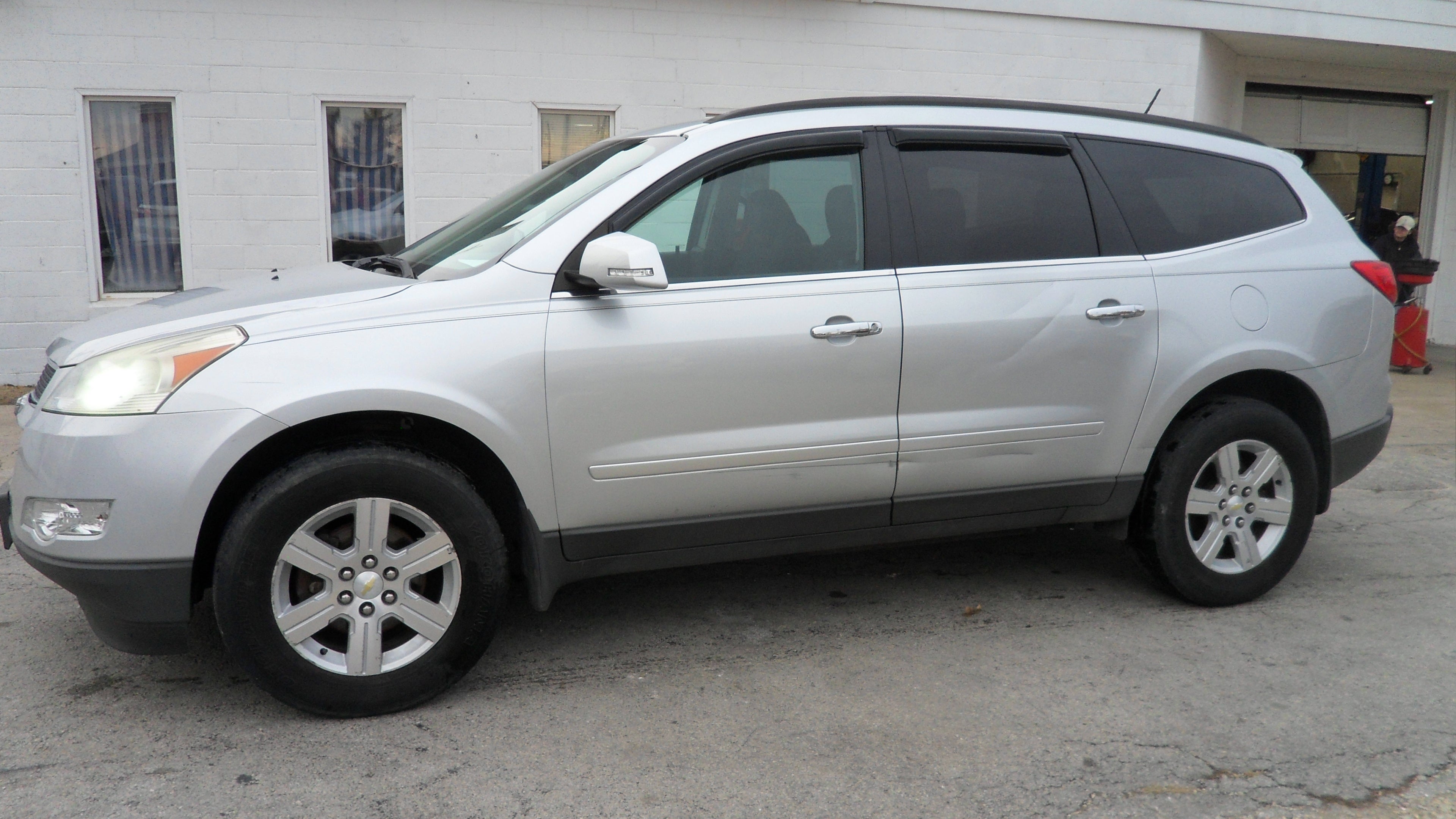 2011 Chevrolet Traverse LT w/1LT