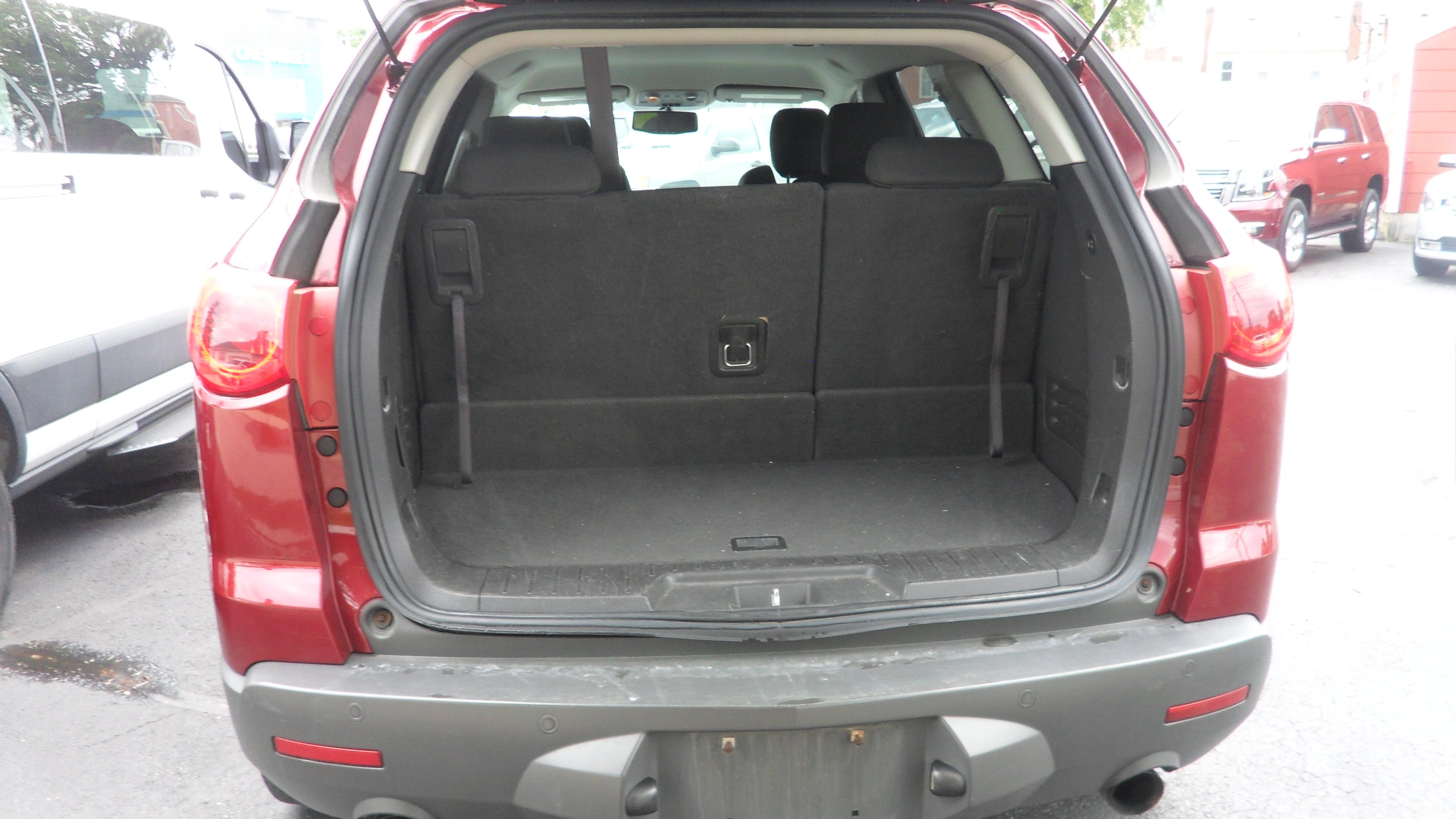 2011 Chevrolet Traverse LT w/1LT