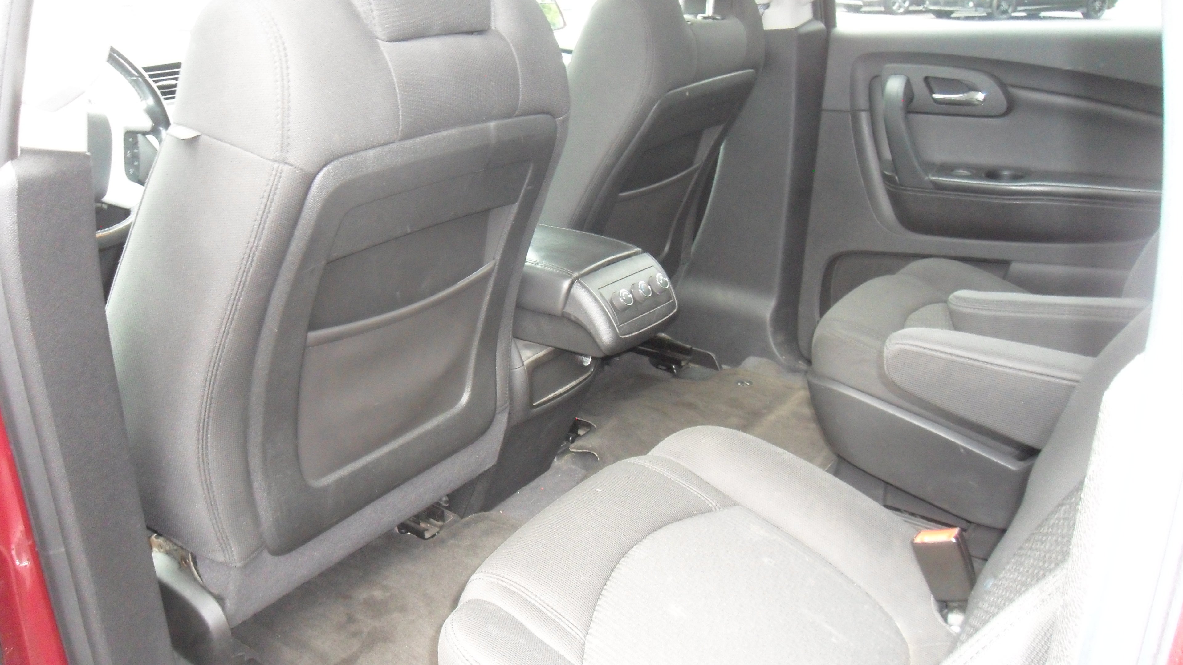 2011 Chevrolet Traverse LT w/1LT