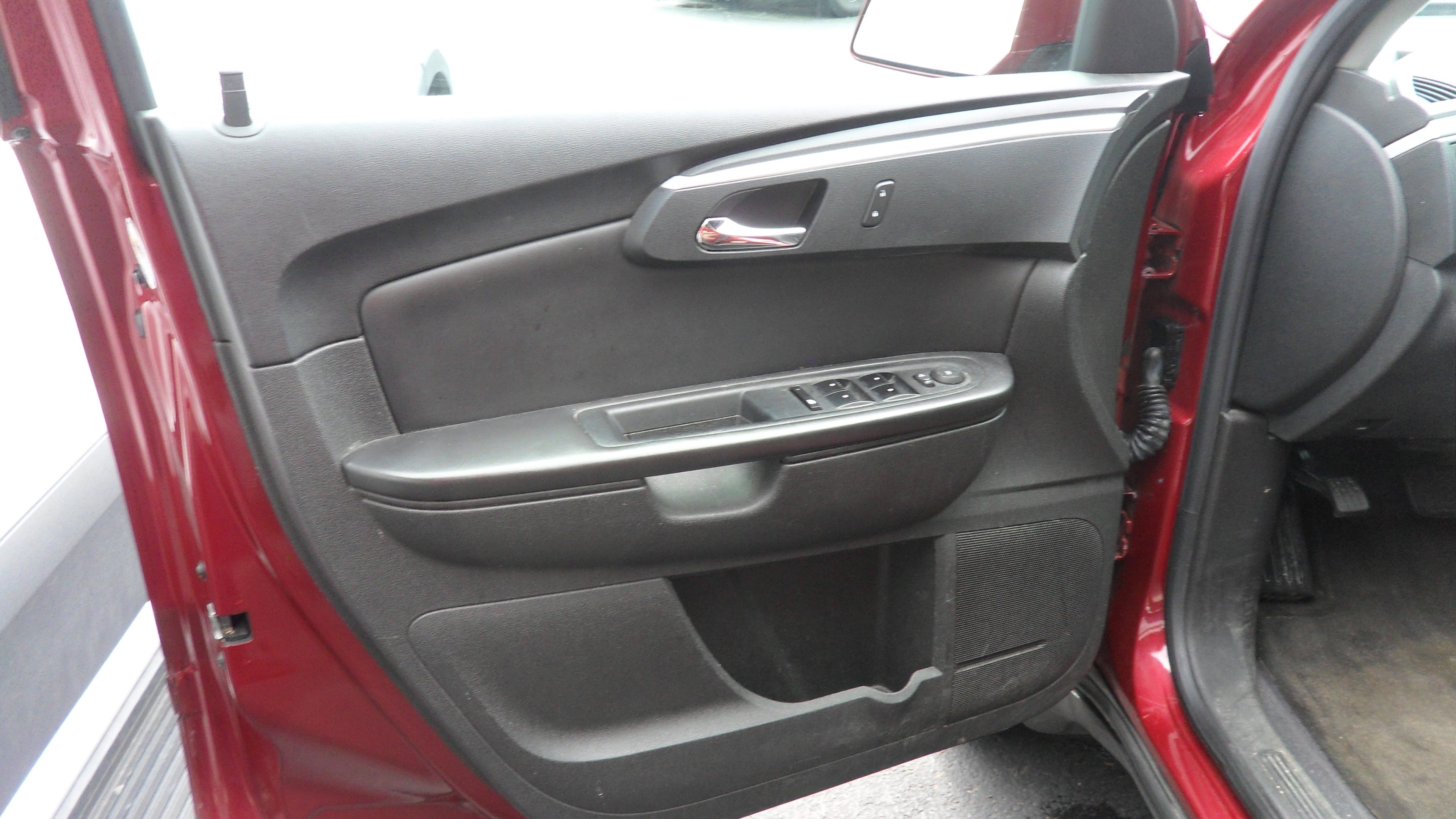 2011 Chevrolet Traverse LT w/1LT