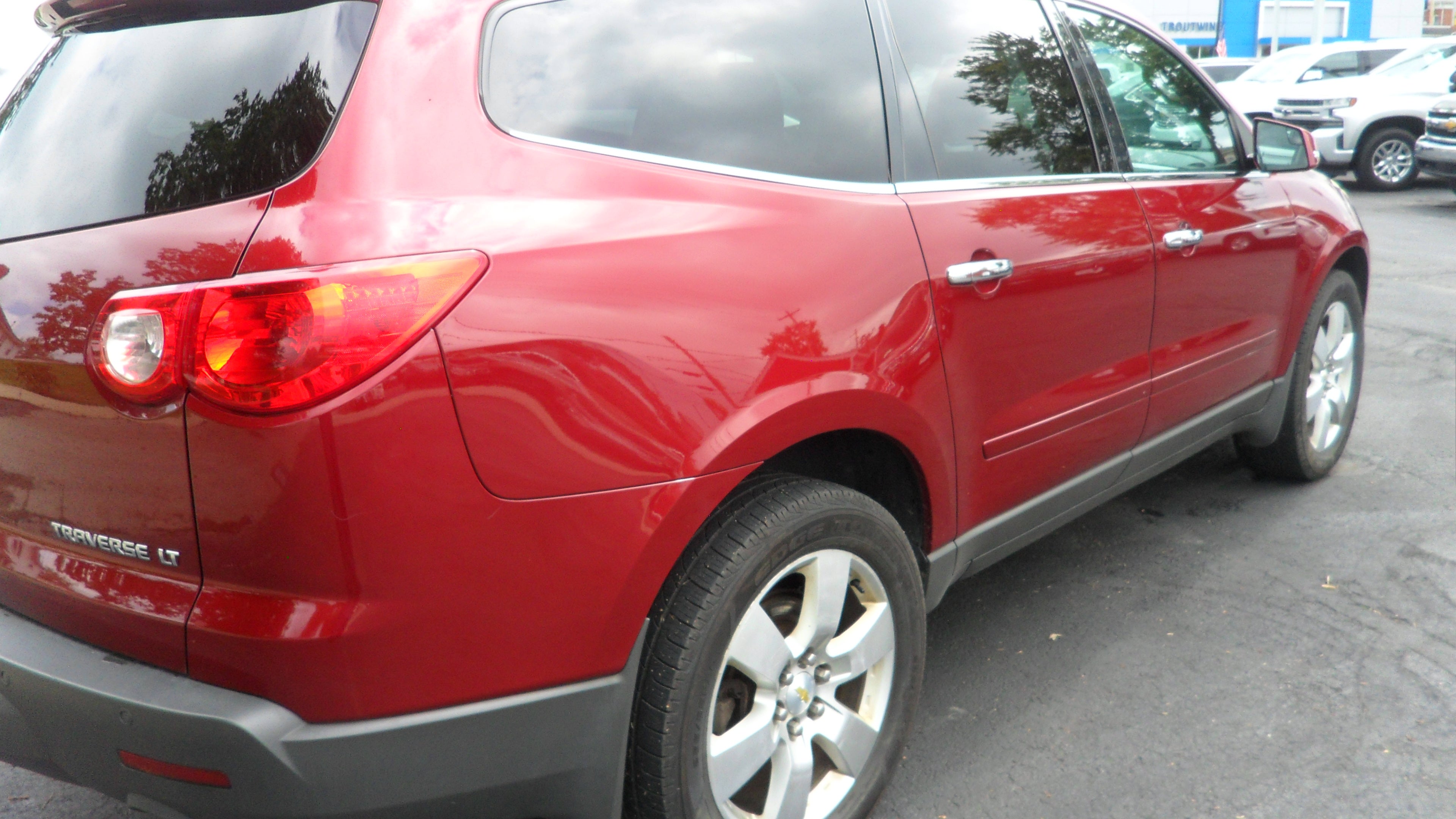 2011 Chevrolet Traverse LT w/1LT