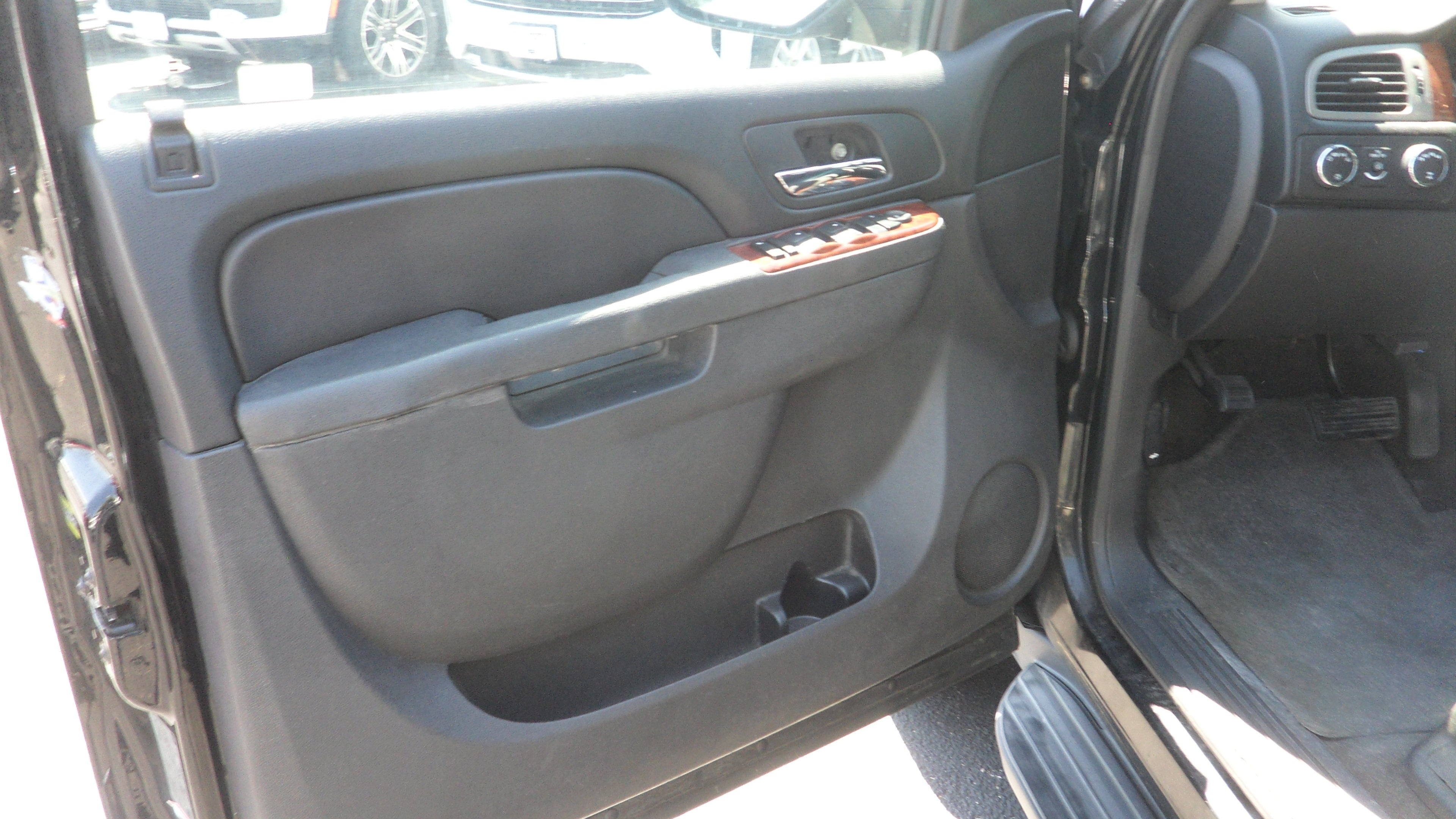2013 Chevrolet Suburban LS