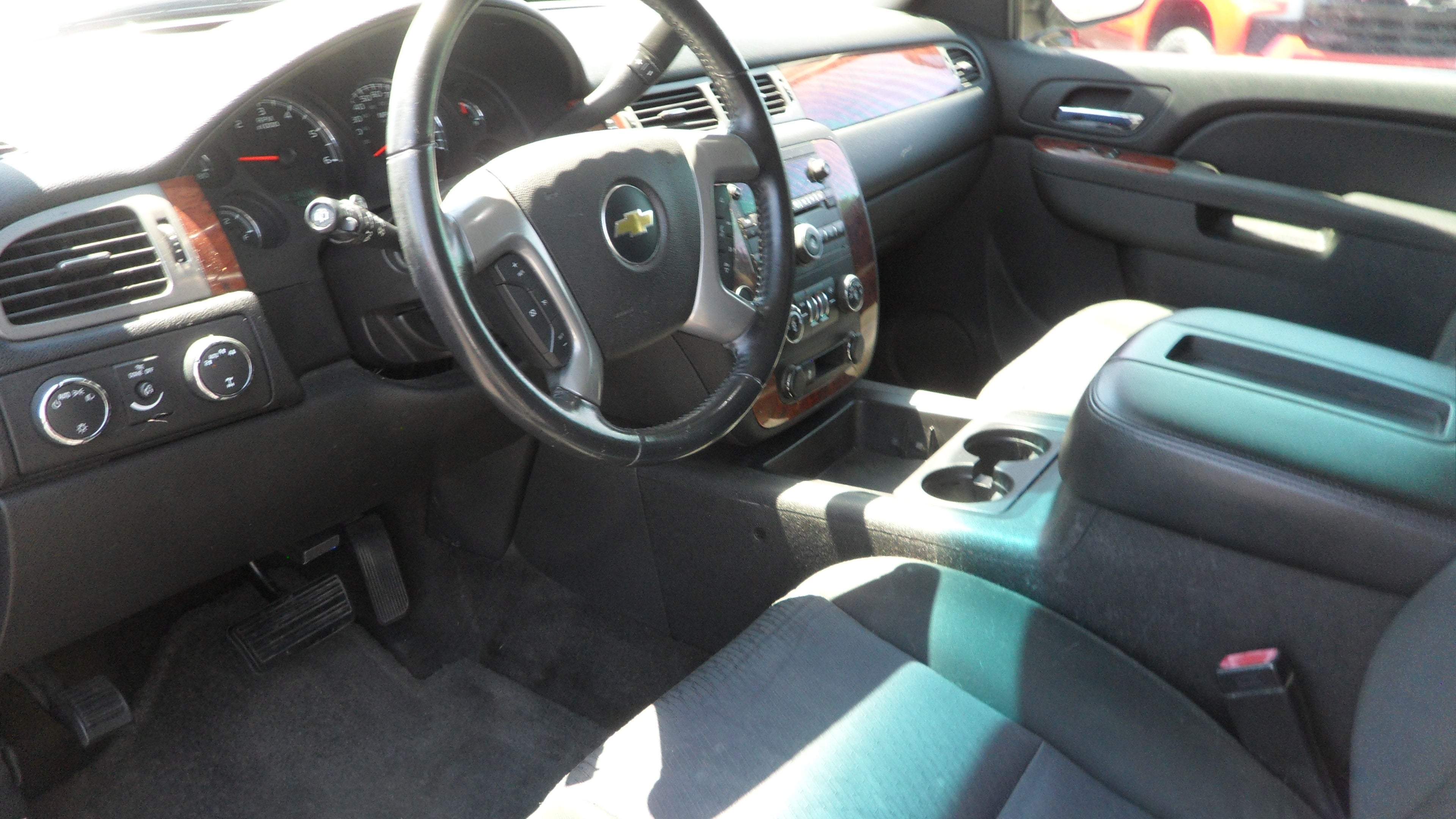 2013 Chevrolet Suburban LS