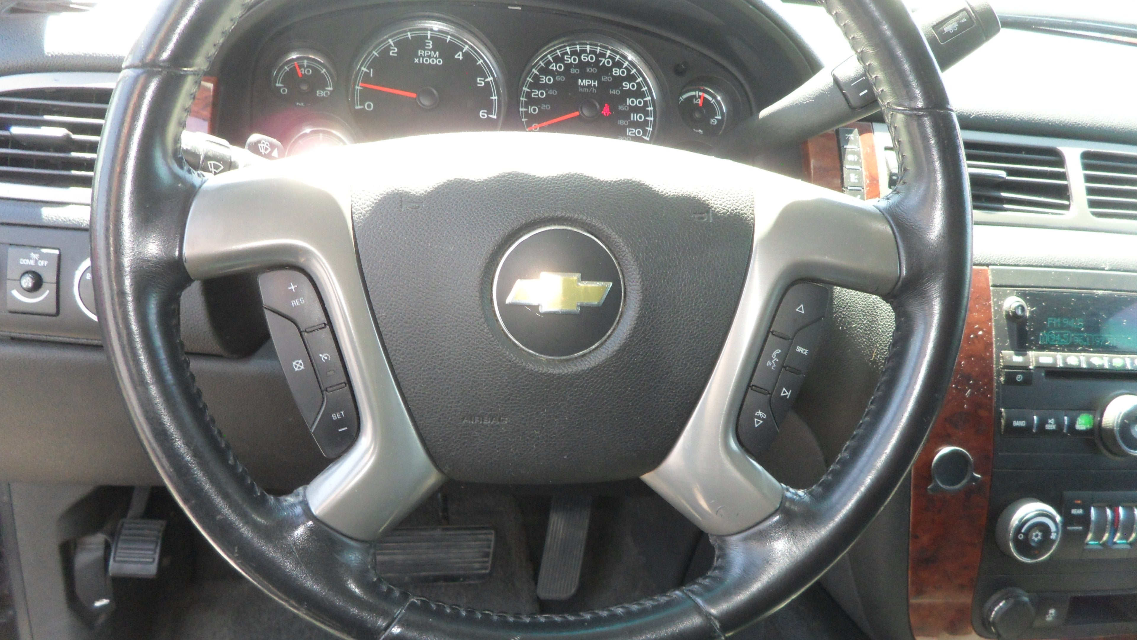 2013 Chevrolet Suburban LS