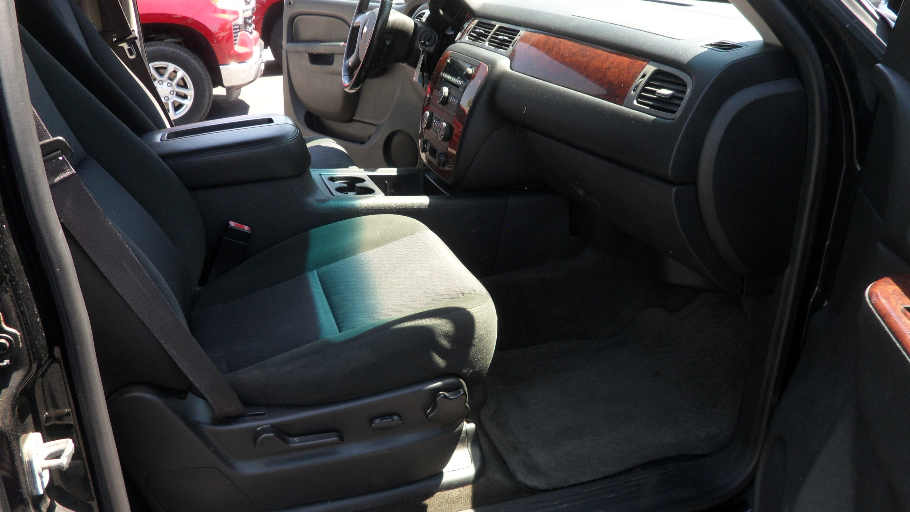2013 Chevrolet Suburban LS