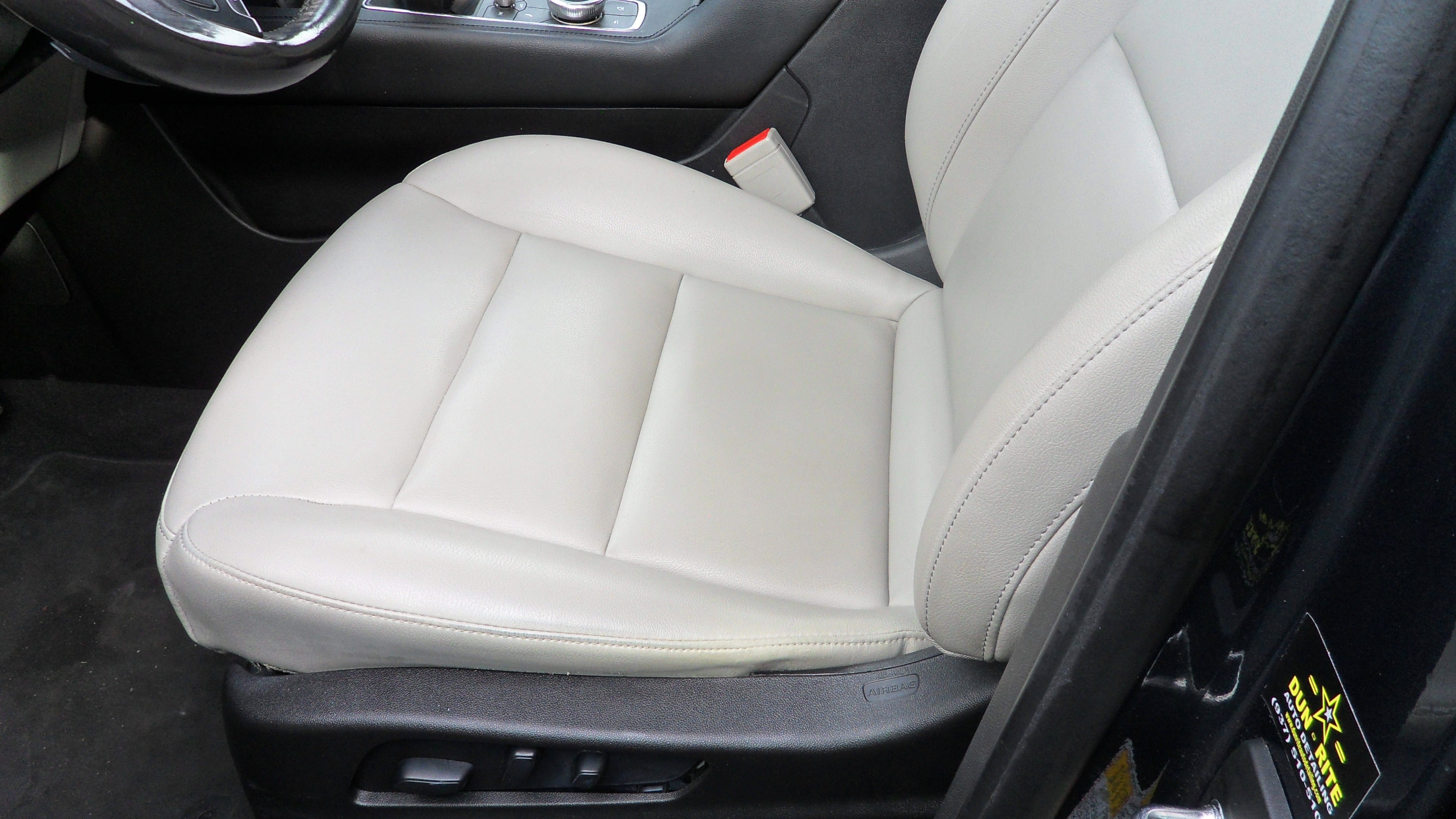 2019 Cadillac XT4 FWD Luxury