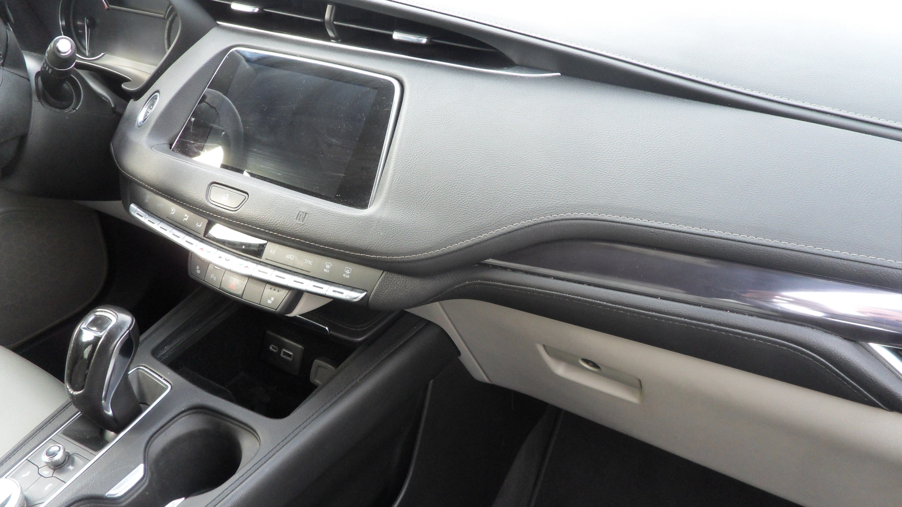 2019 Cadillac XT4 FWD Luxury