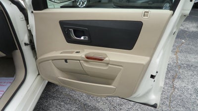 2005 Cadillac SRX Base