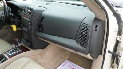 2005 Cadillac SRX Base