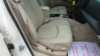 2005 Cadillac SRX Base