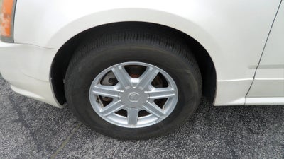 2005 Cadillac SRX Base