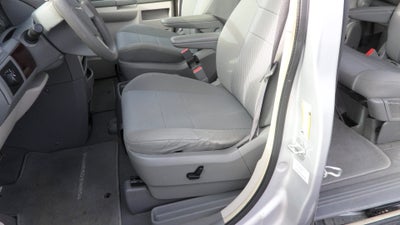 2010 Chrysler Town & Country LX