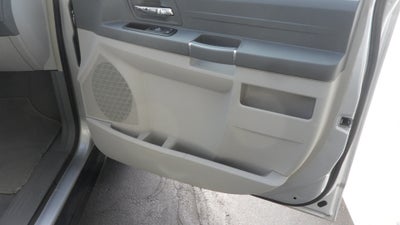 2010 Chrysler Town & Country LX