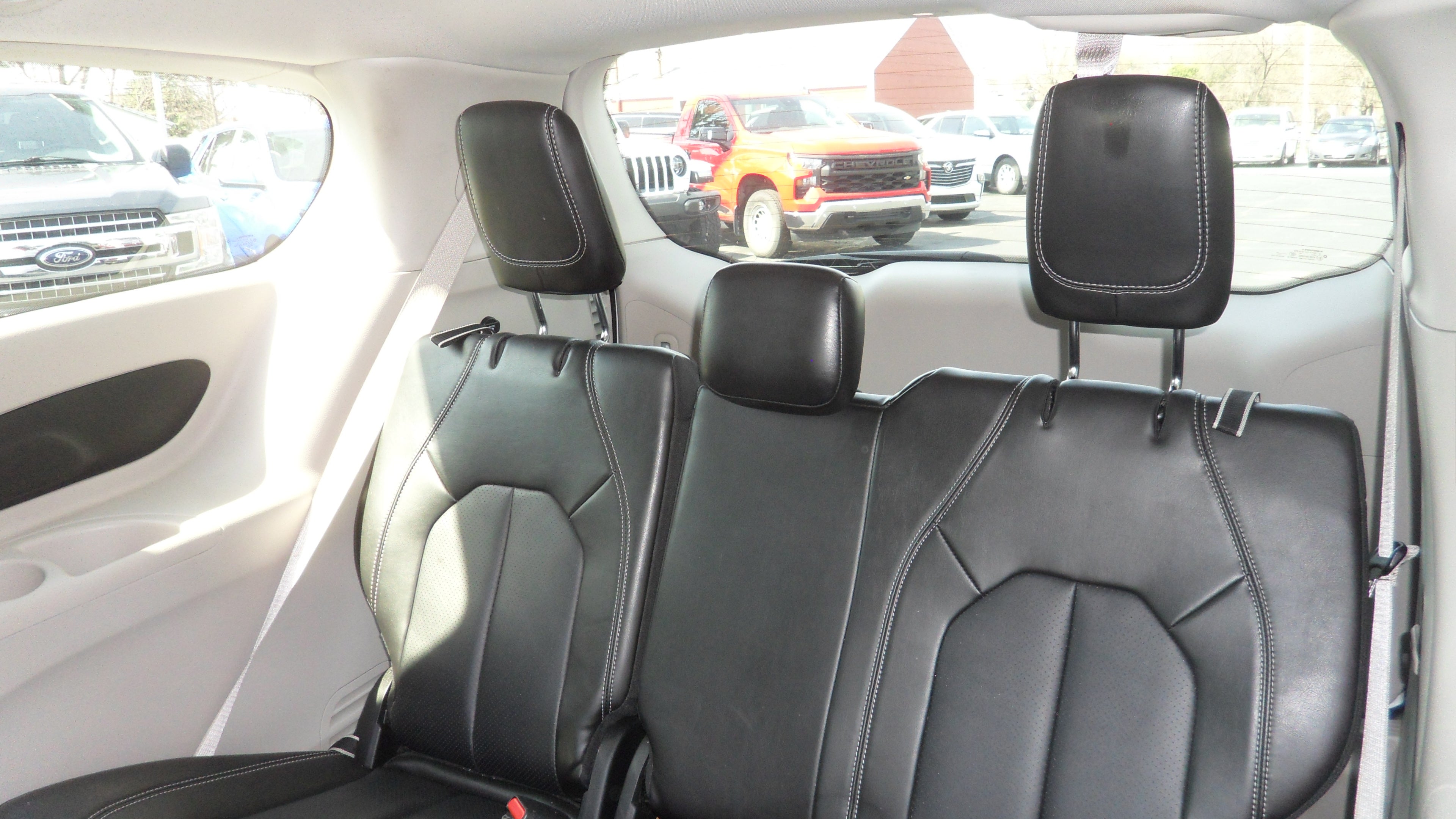 2024 Chrysler Pacifica Touring L