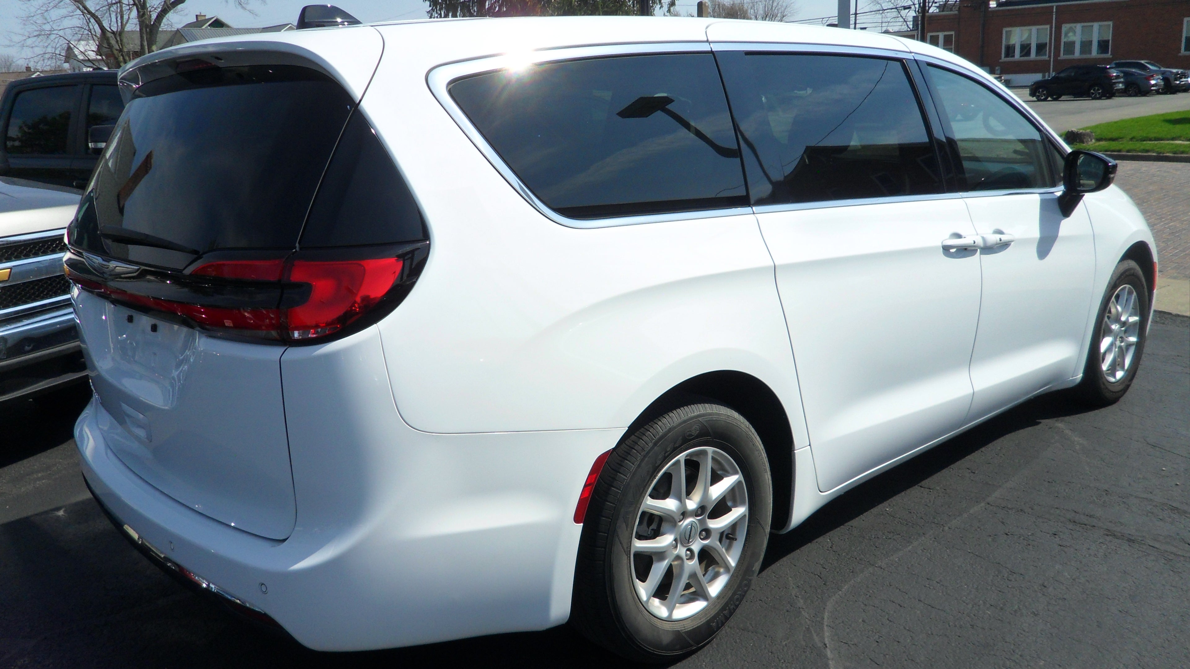 2024 Chrysler Pacifica Touring L