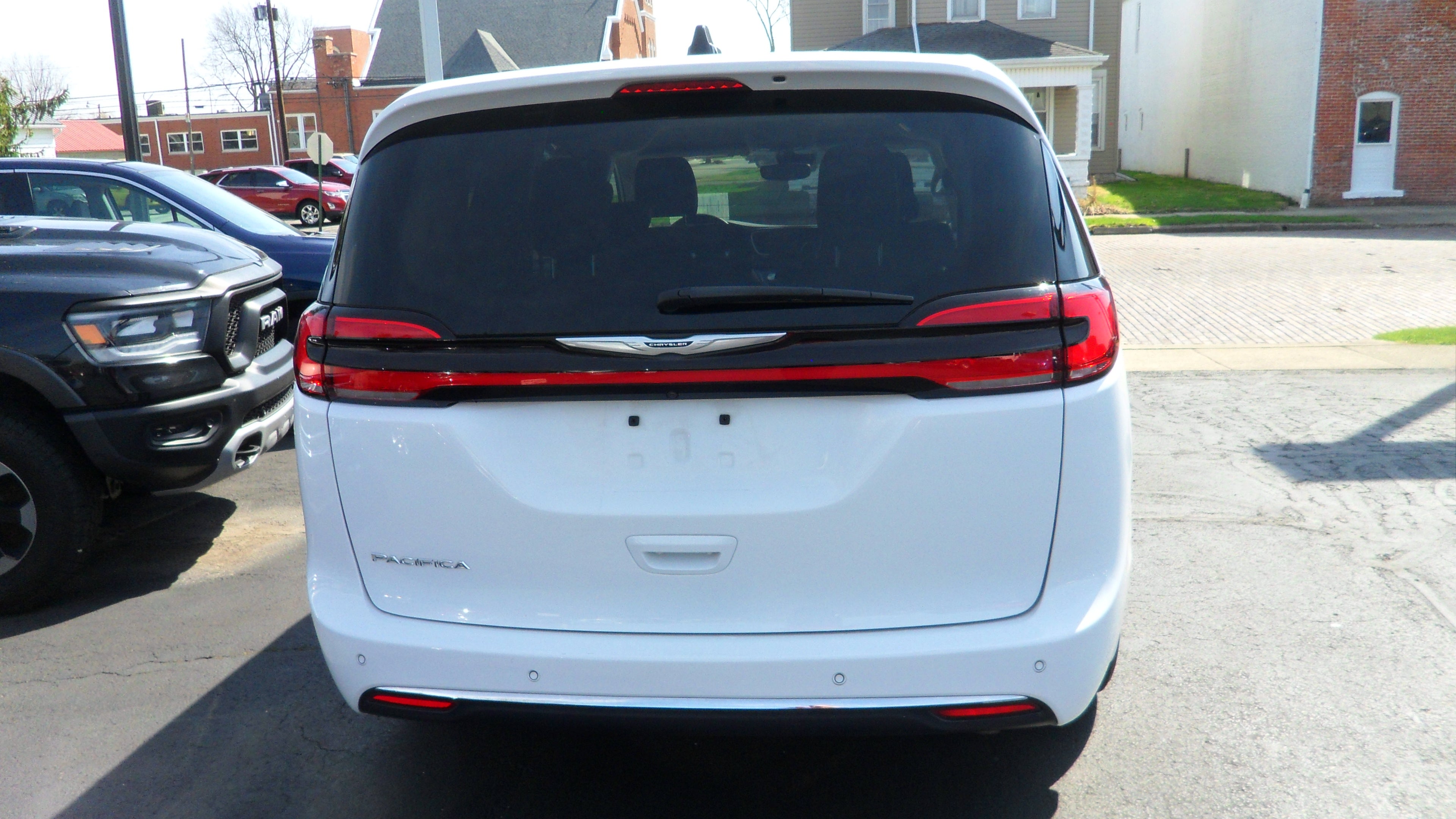 2024 Chrysler Pacifica Touring L