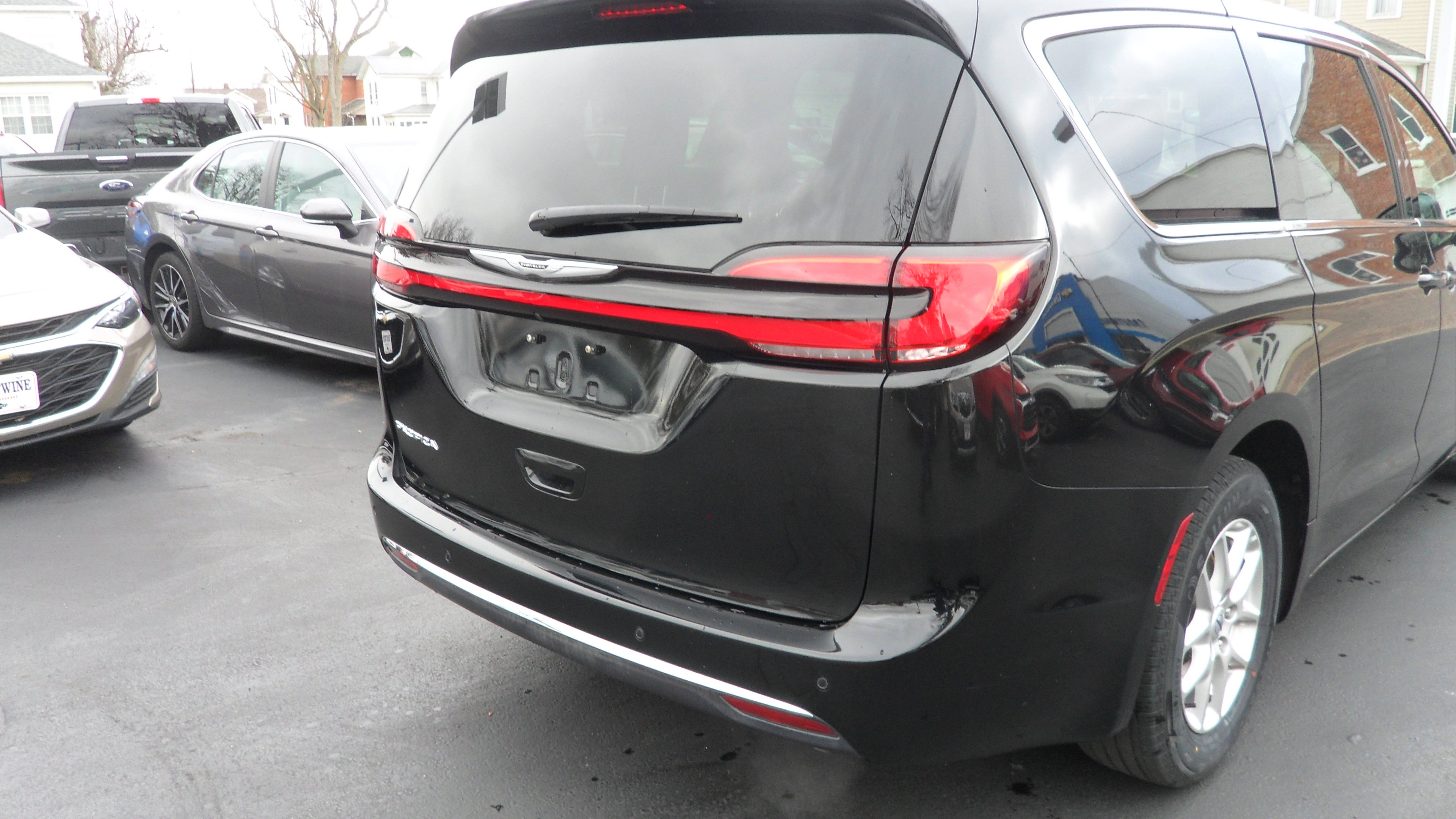 2024 Chrysler Pacifica Touring L