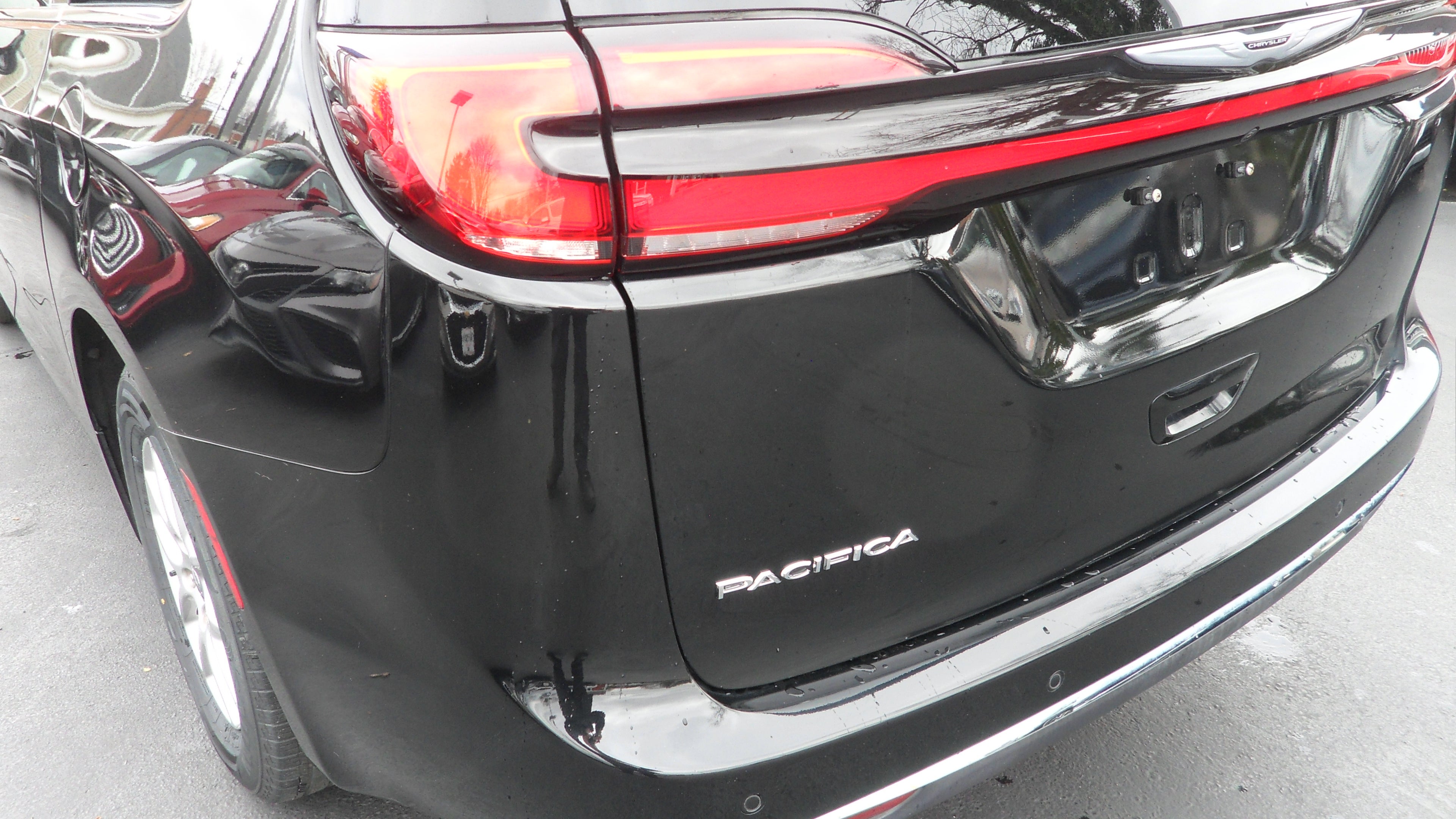 2024 Chrysler Pacifica Touring L