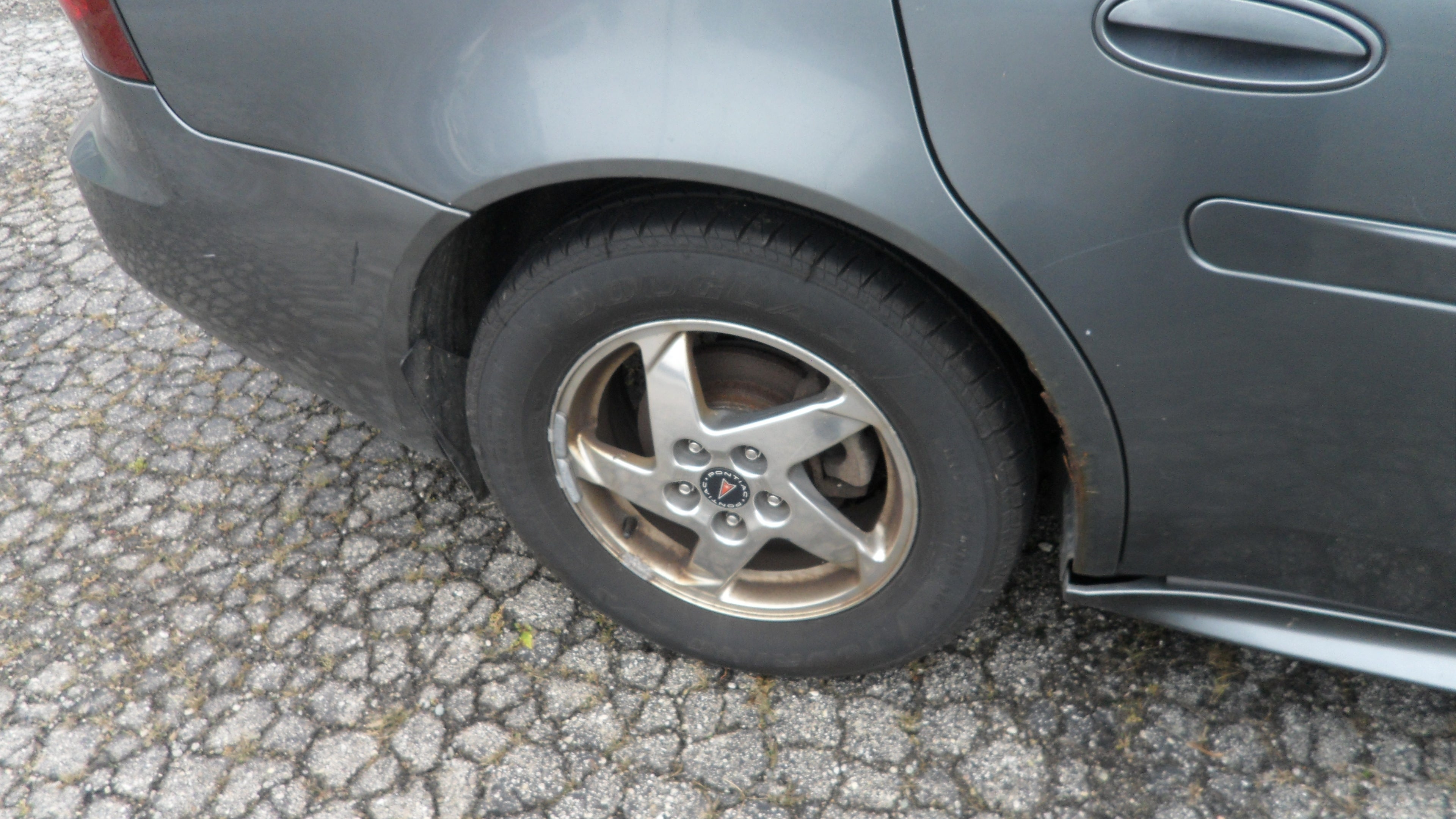 2004 Pontiac Grand Prix GT2