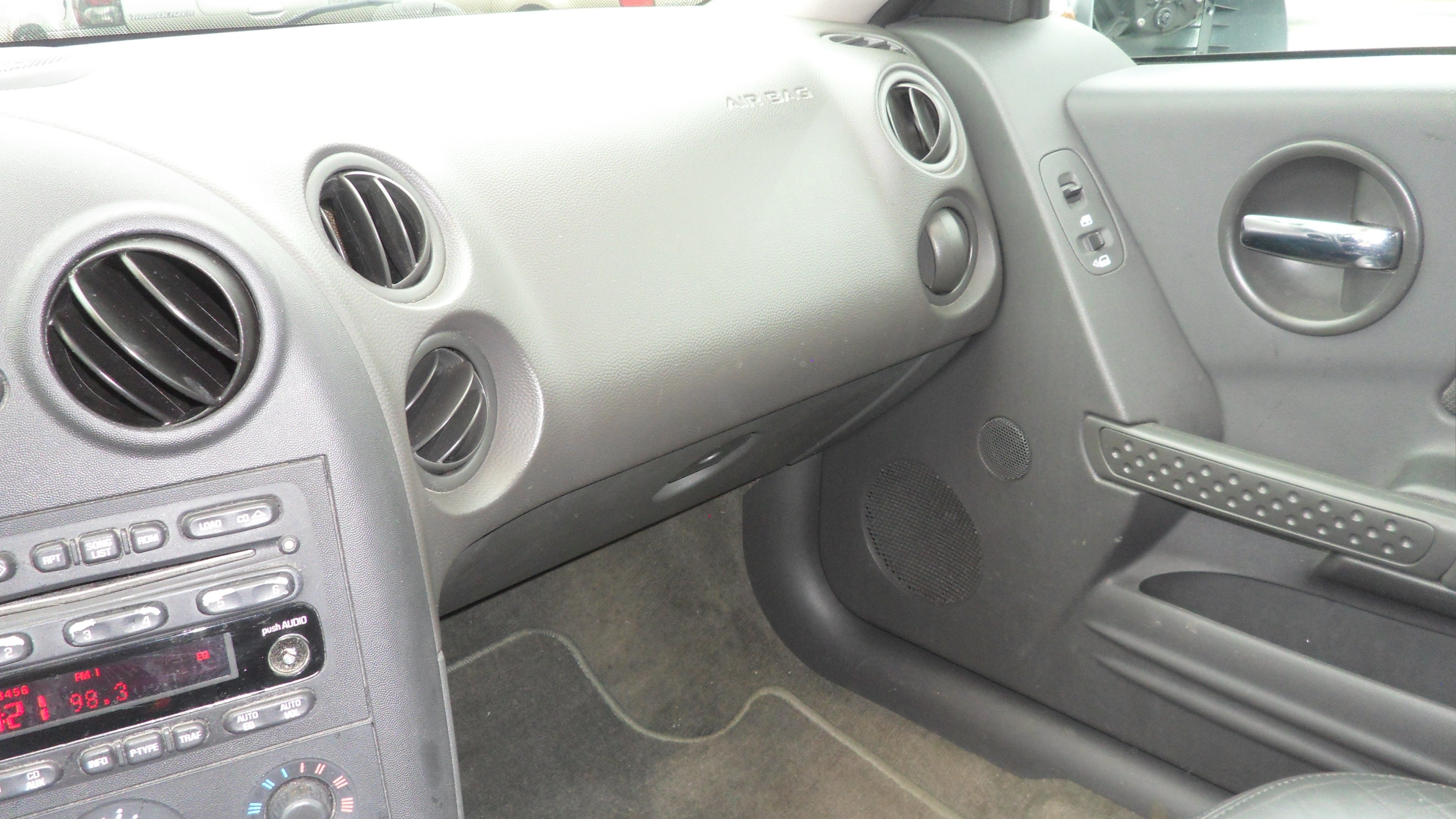 2004 Pontiac Grand Prix GT2