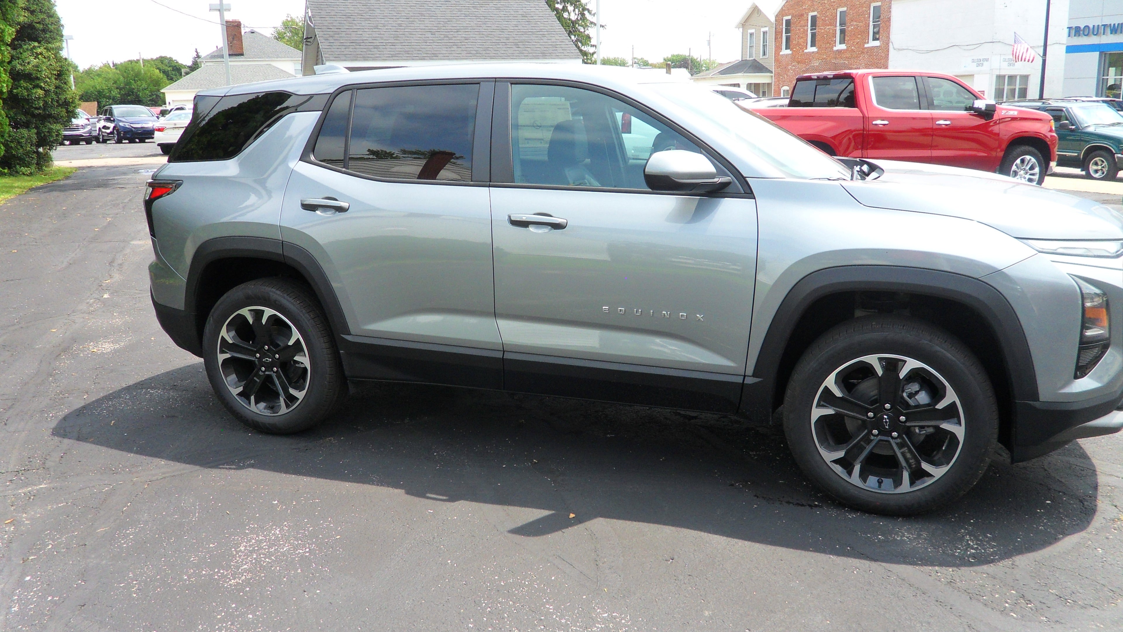 2027 Chevrolet Equinox LT