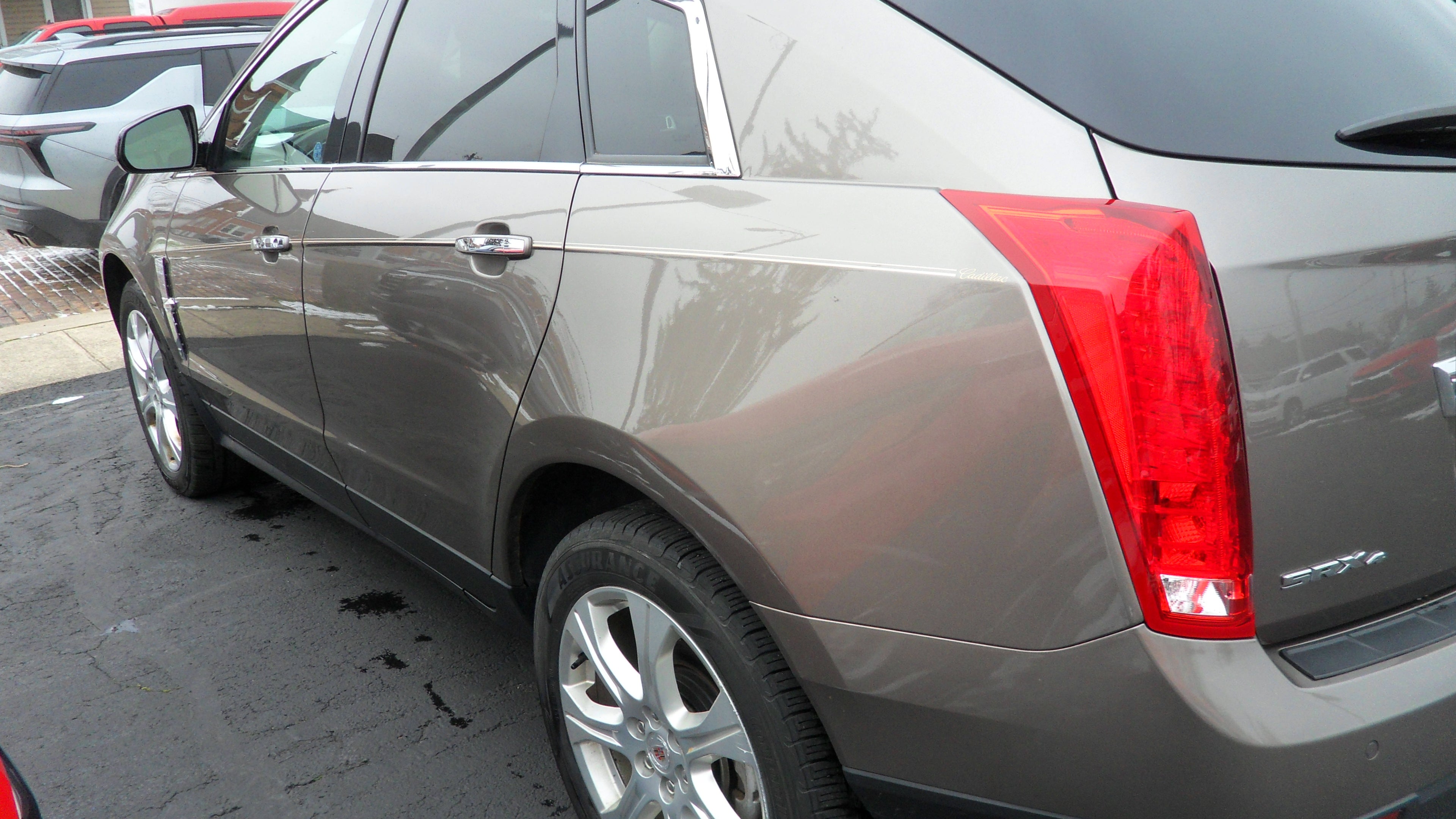 2011 Cadillac SRX Performance Collection