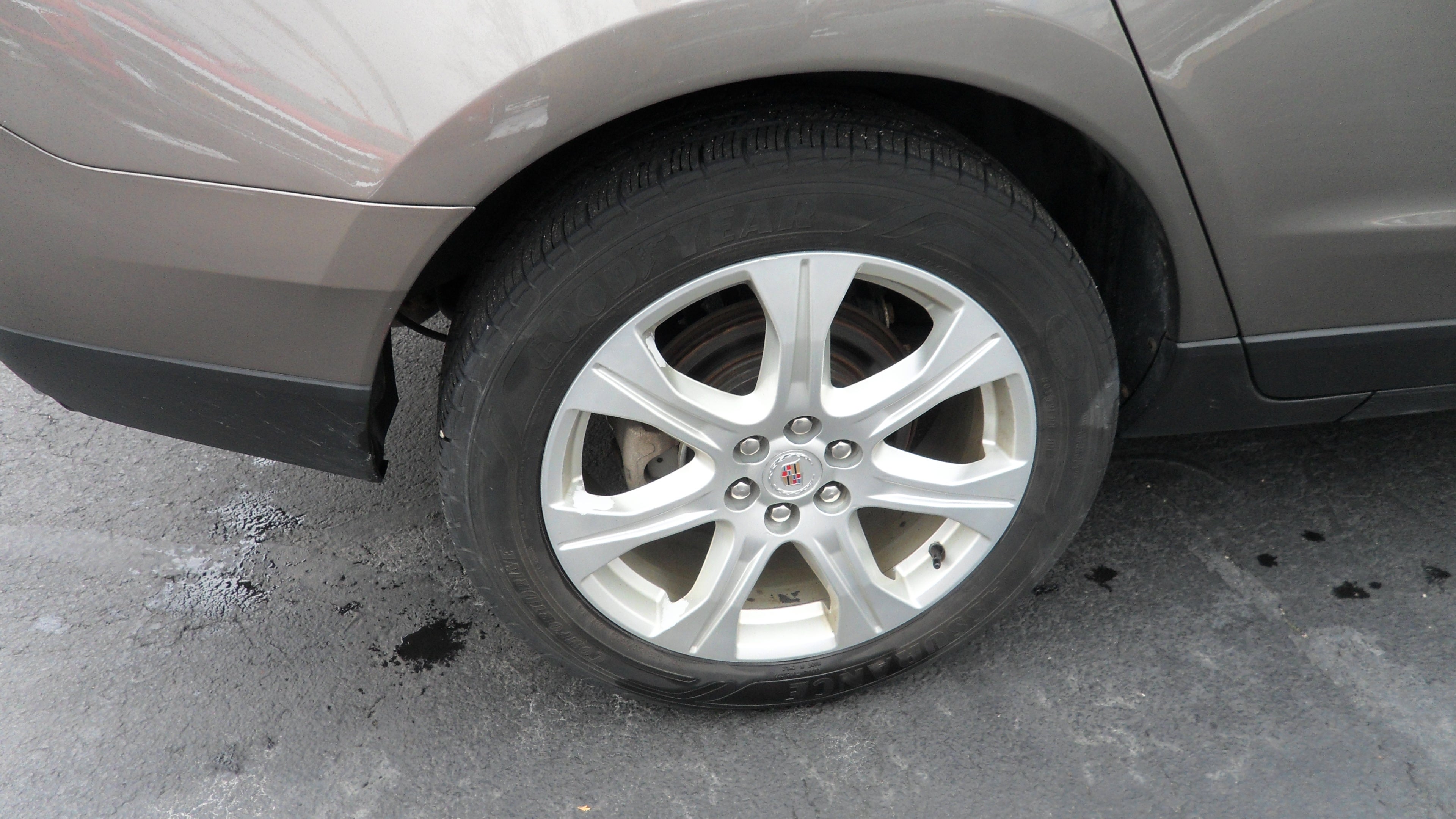 2011 Cadillac SRX Performance Collection