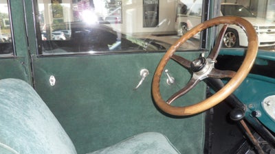 1928 Chevrolet NATIONAL Base