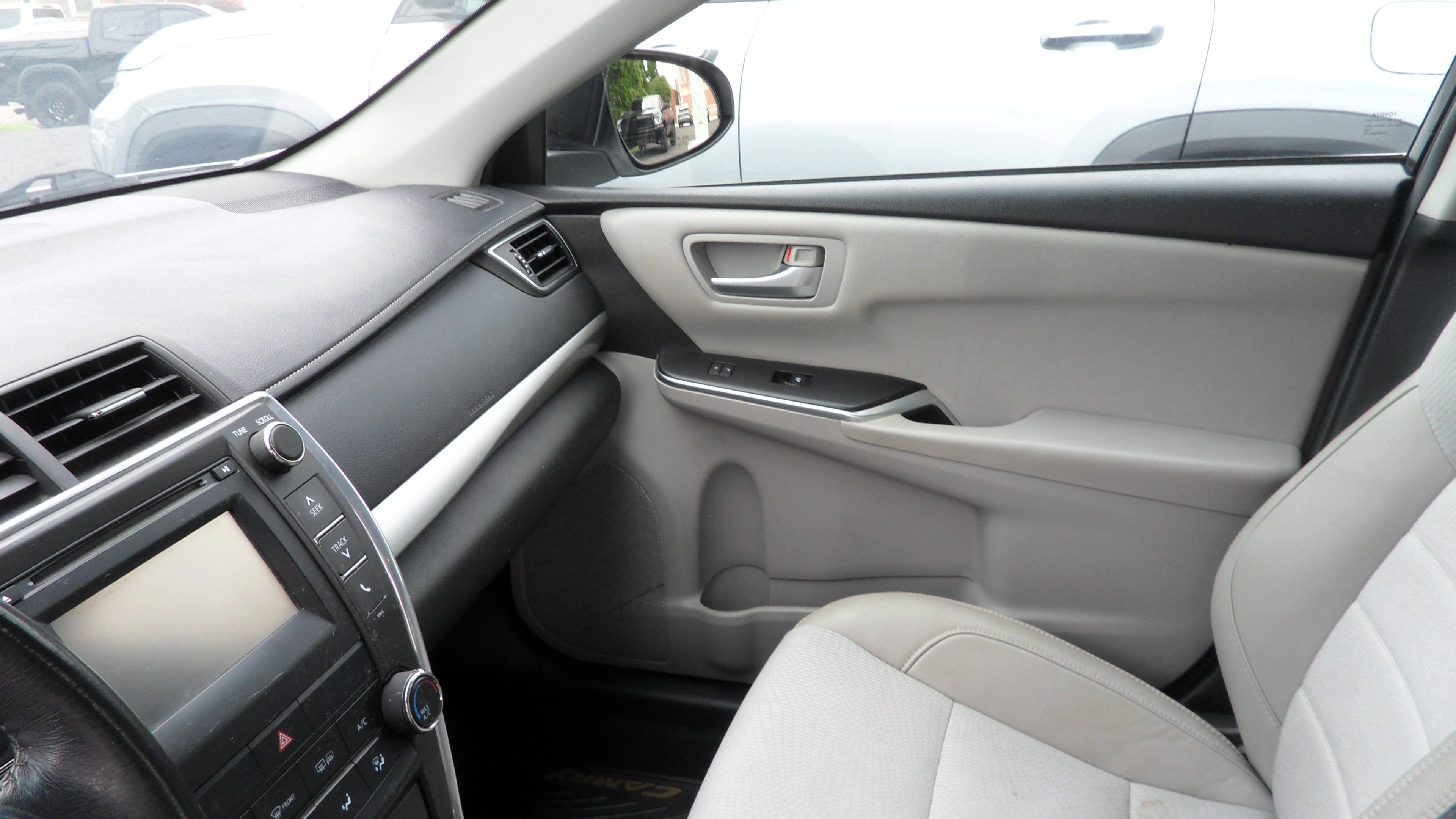 2017 Toyota Camry XLE