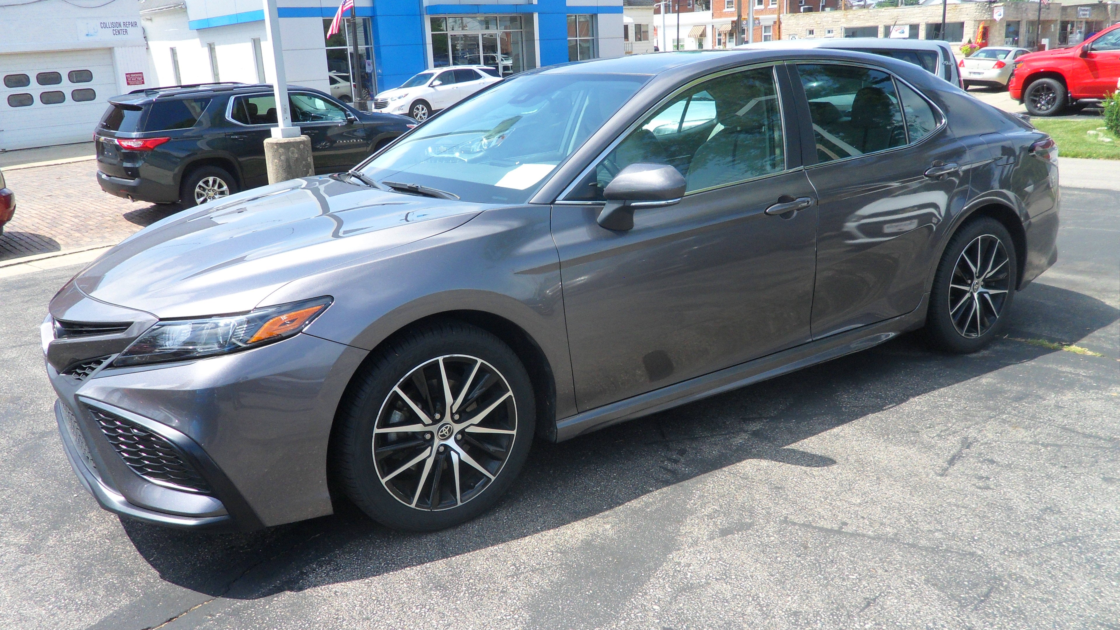 2022 Toyota Camry SE