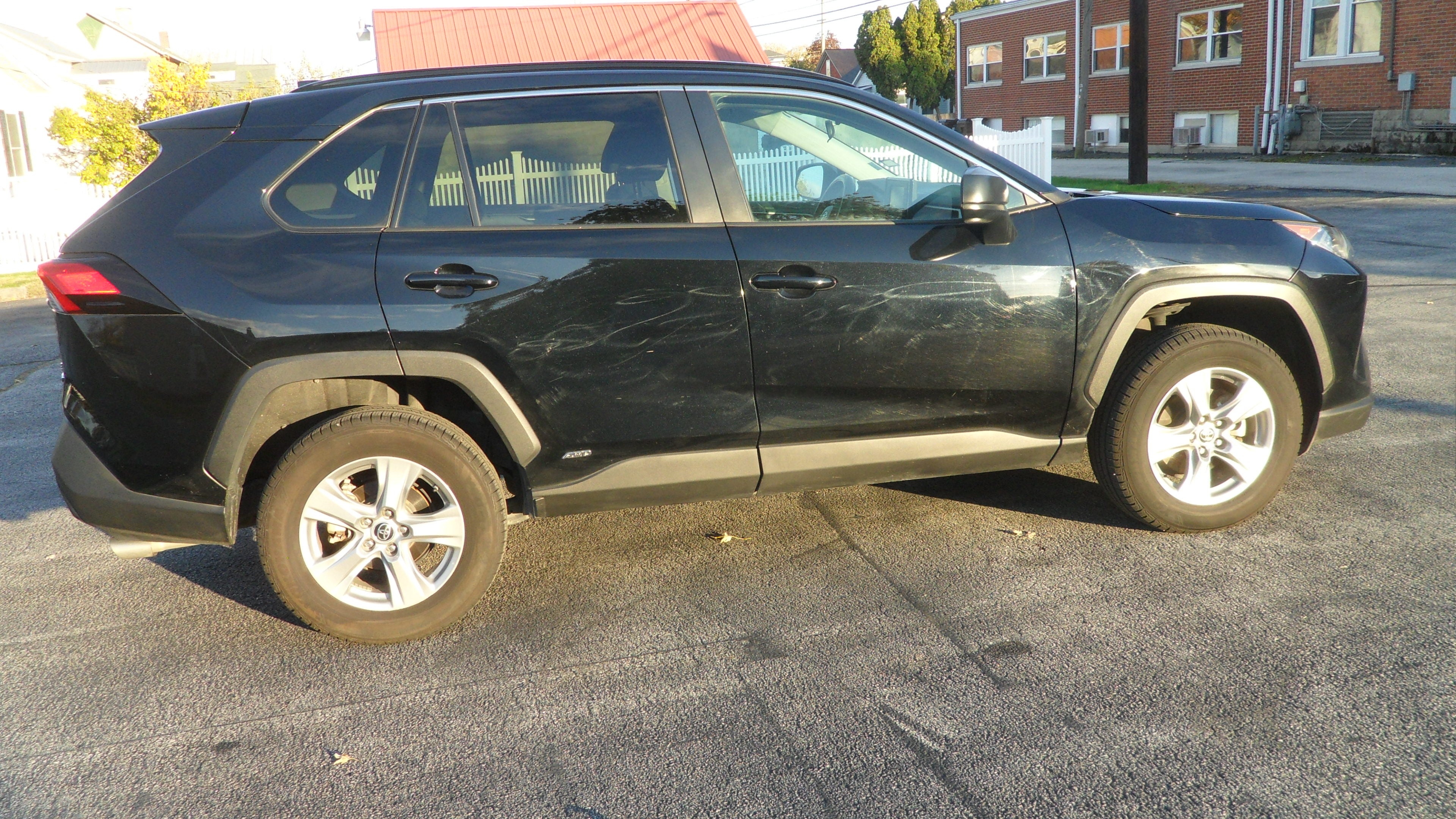 2022 Toyota RAV4 Hybrid LE