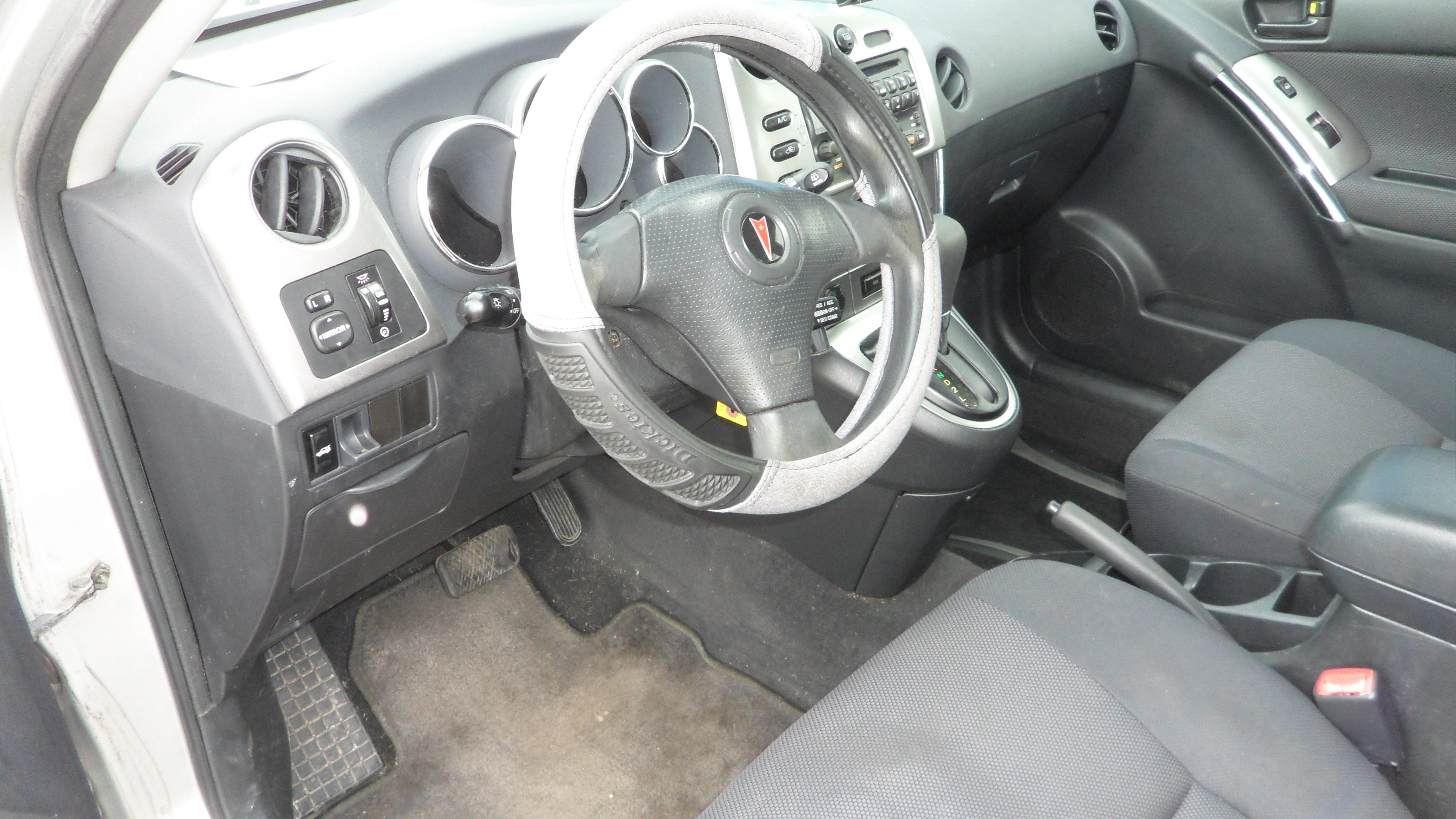 2004 Pontiac Vibe Base