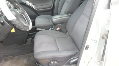 2004 Pontiac Vibe Base