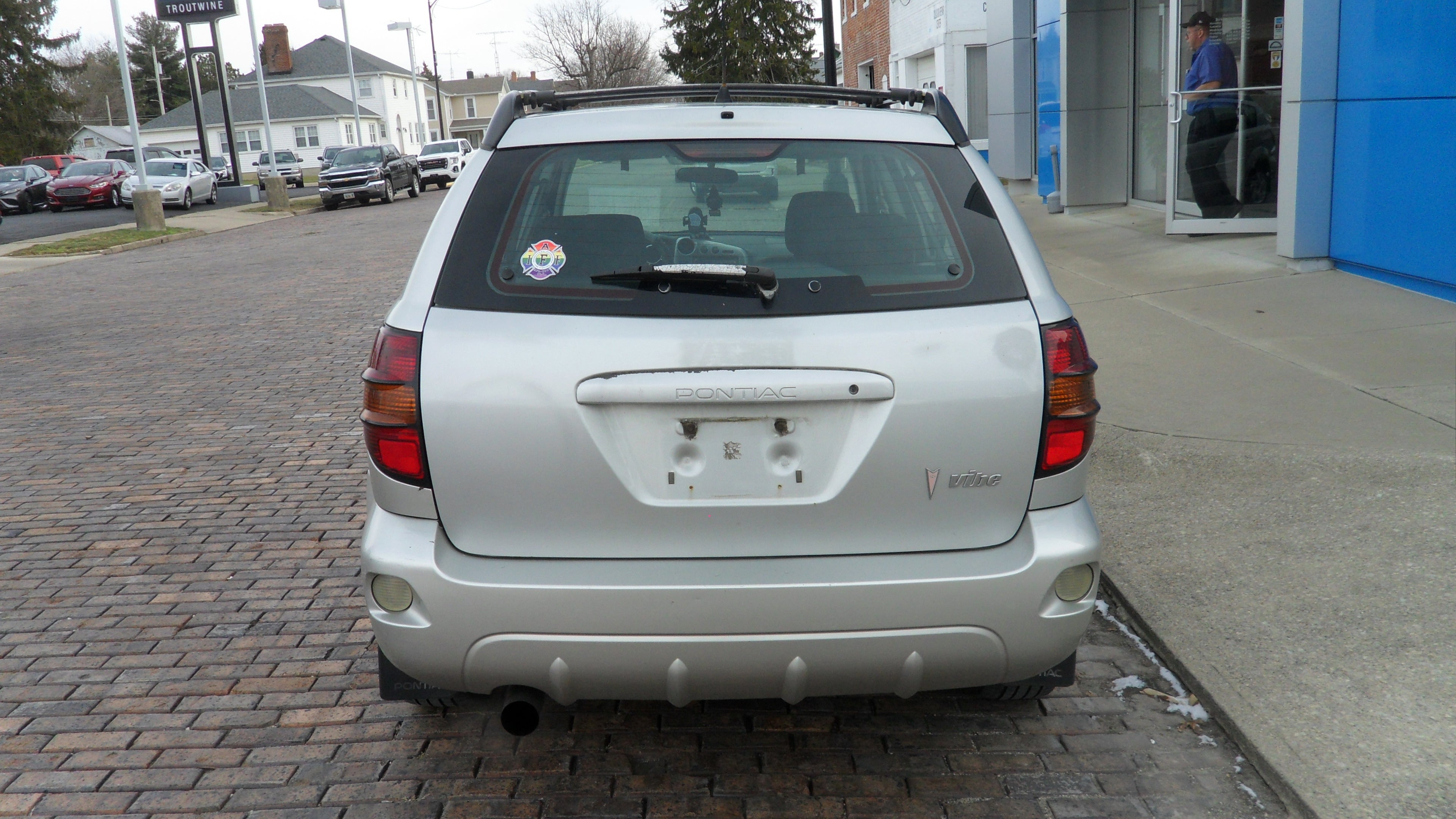 2004 Pontiac Vibe Base