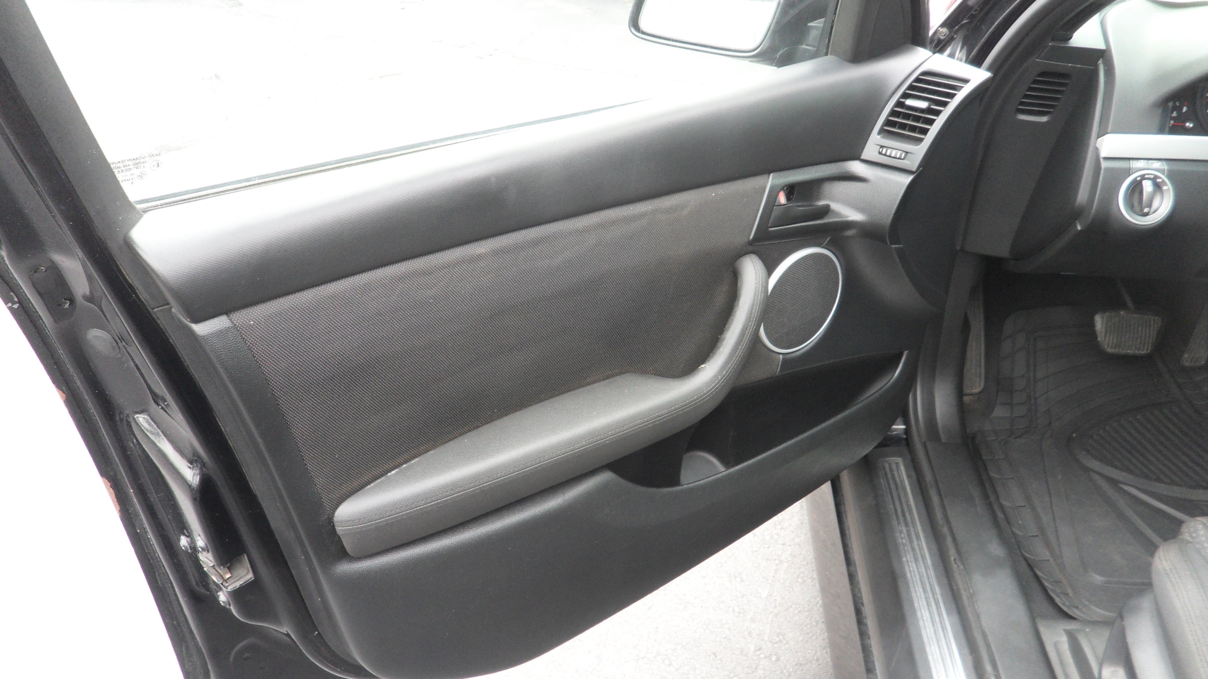 2009 Pontiac G8 Base
