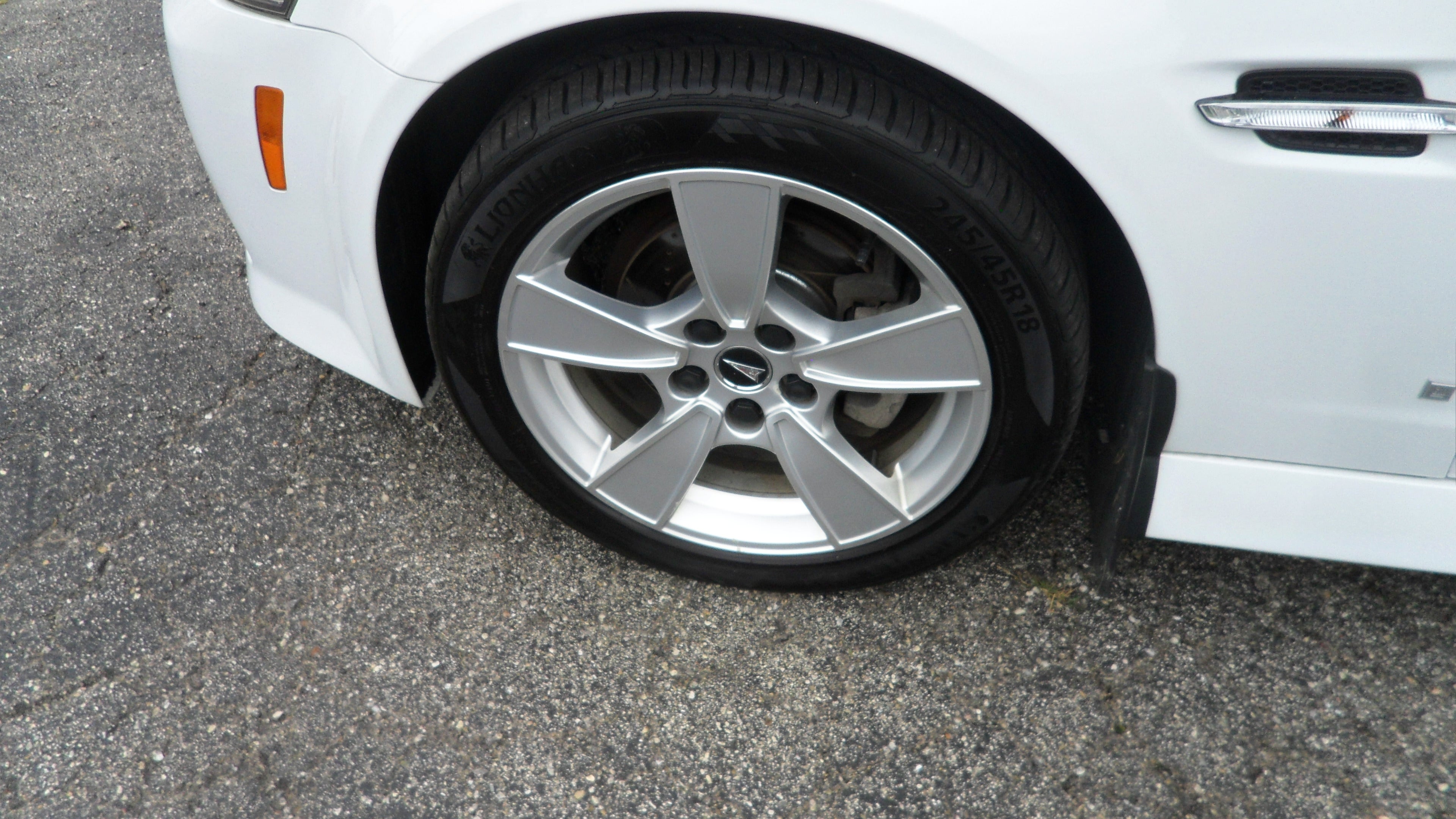 2008 Pontiac G8 Base