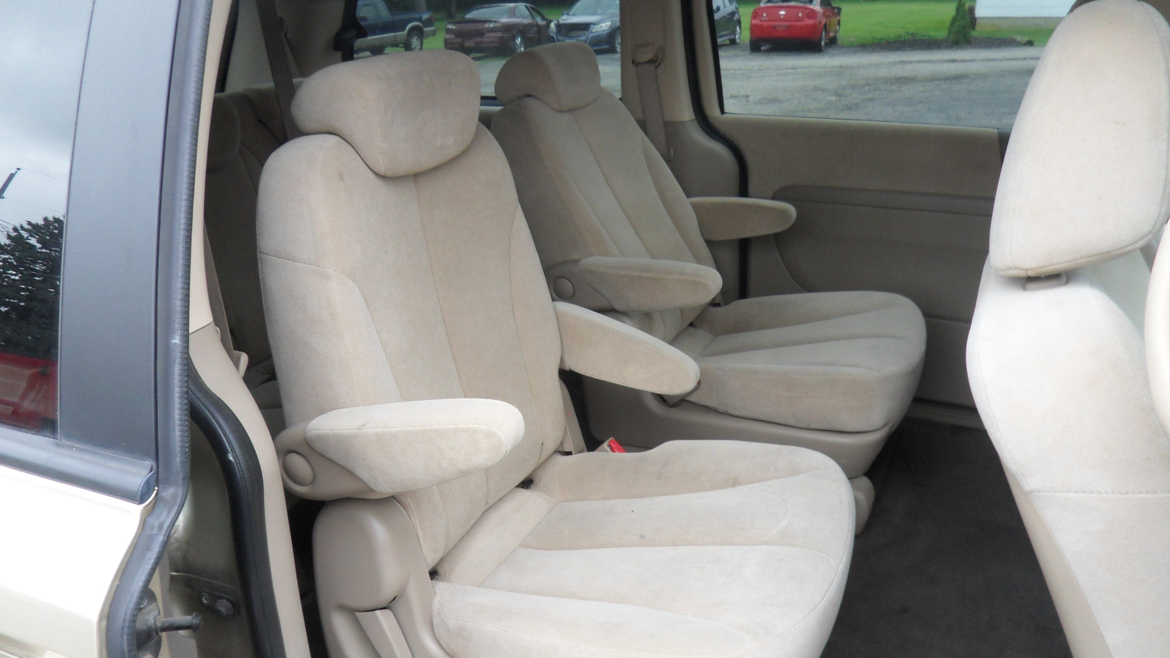 2008 Kia Sedona LX