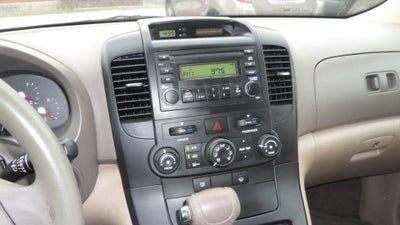 2008 Kia Sedona LX